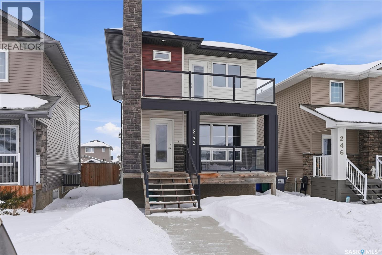 Single Family House 2 Level for Sale in  Kloppenburg WAY Saskatoon 