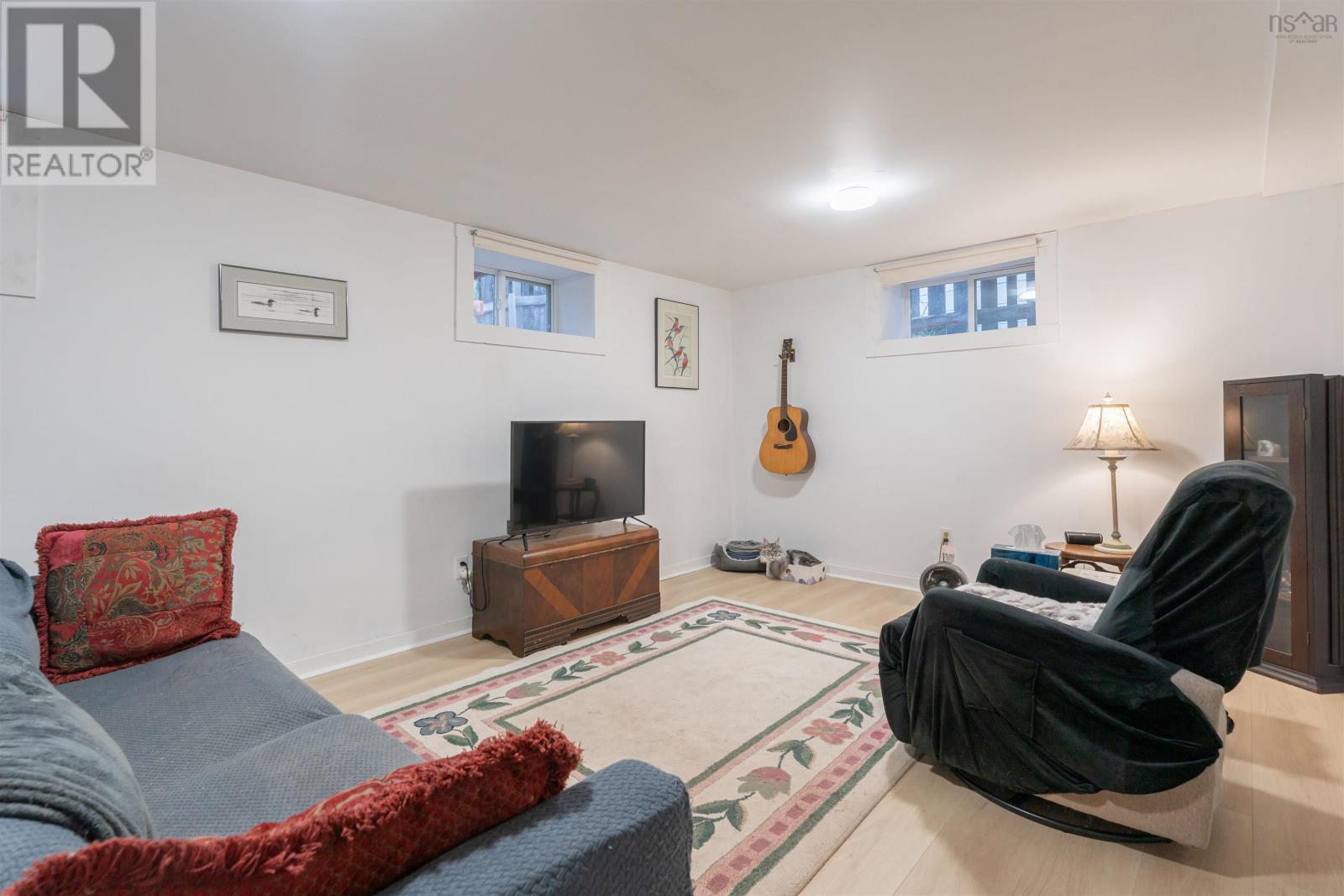 Property 27 of 39 of 411 Robie Street