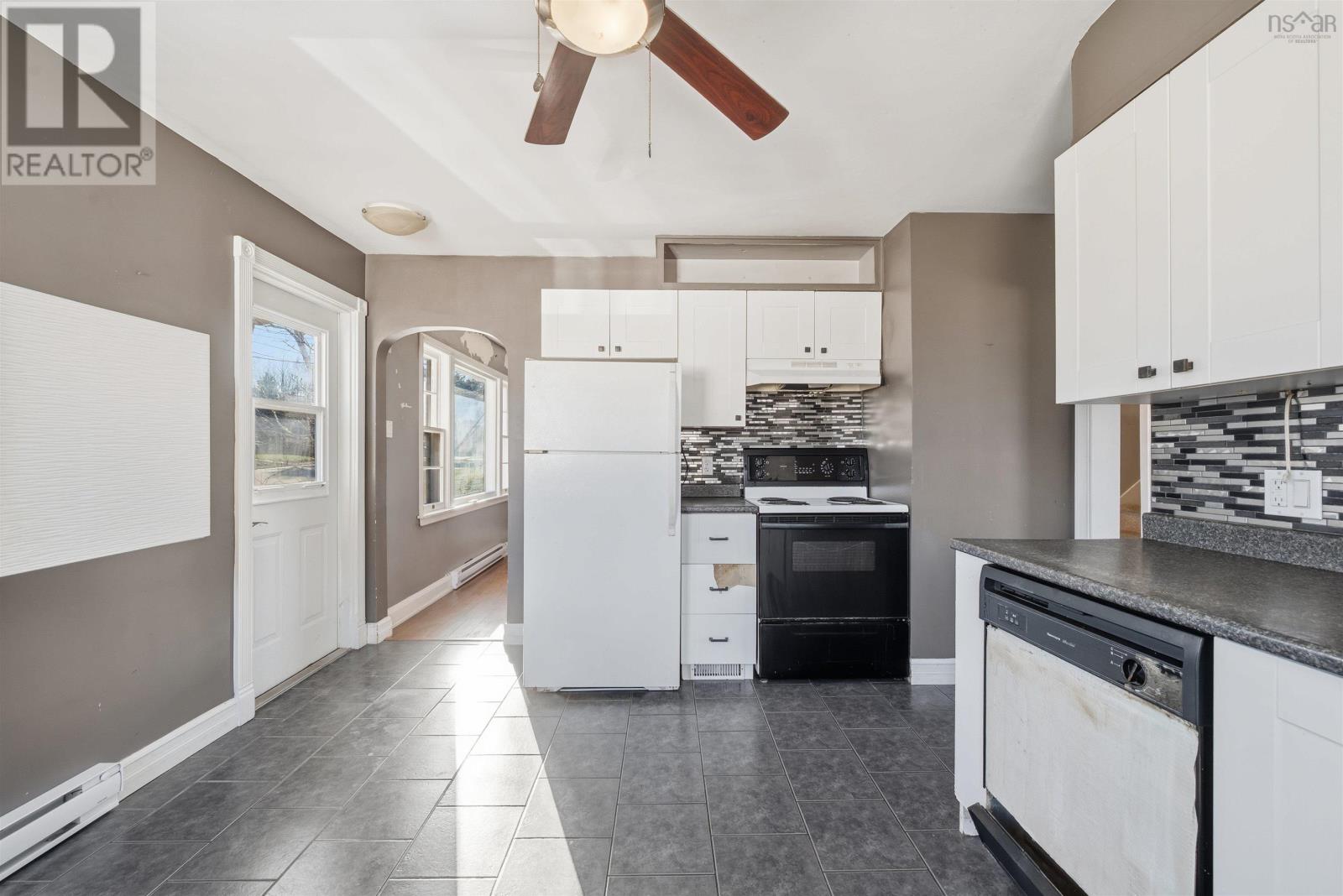 Property 6 of 39 of 3 George Street