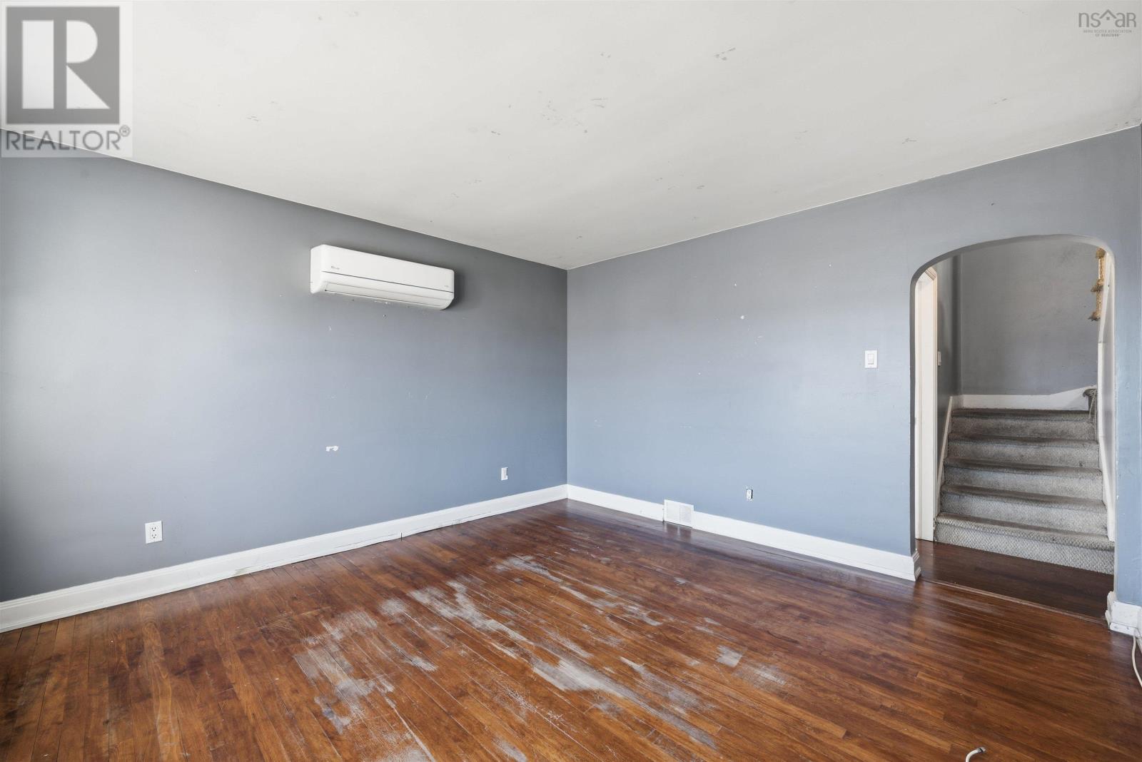 Property 8 of 39 of 3 George Street