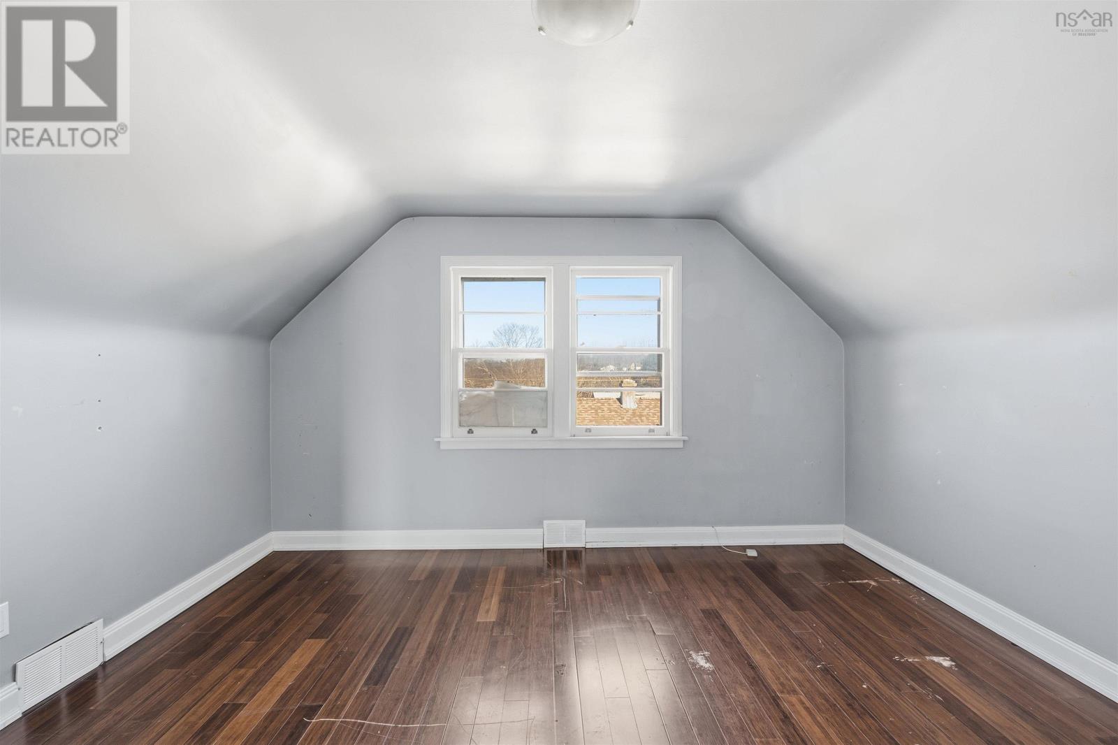 Property 22 of 39 of 3 George Street