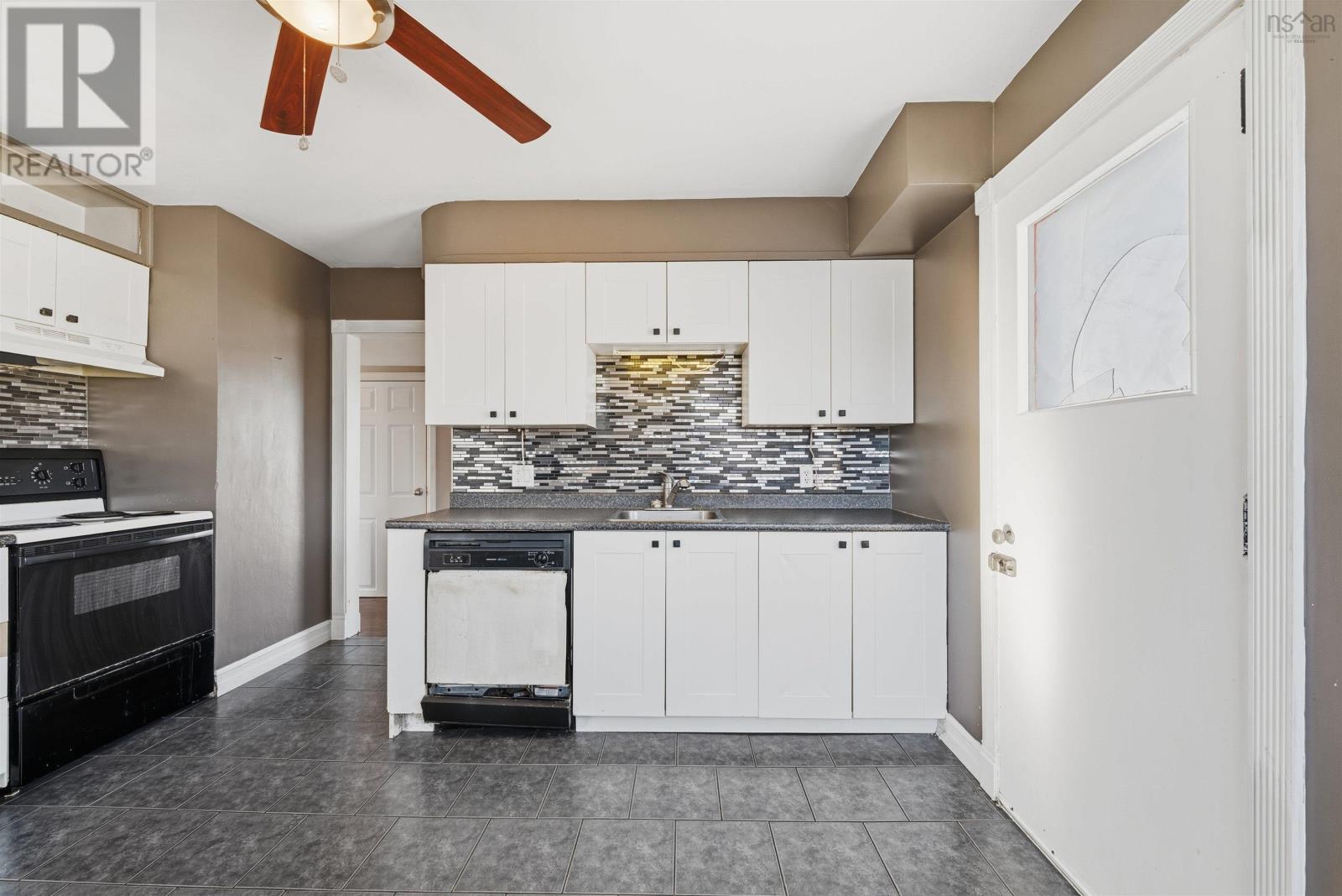 Property 4 of 39 of 3 George Street