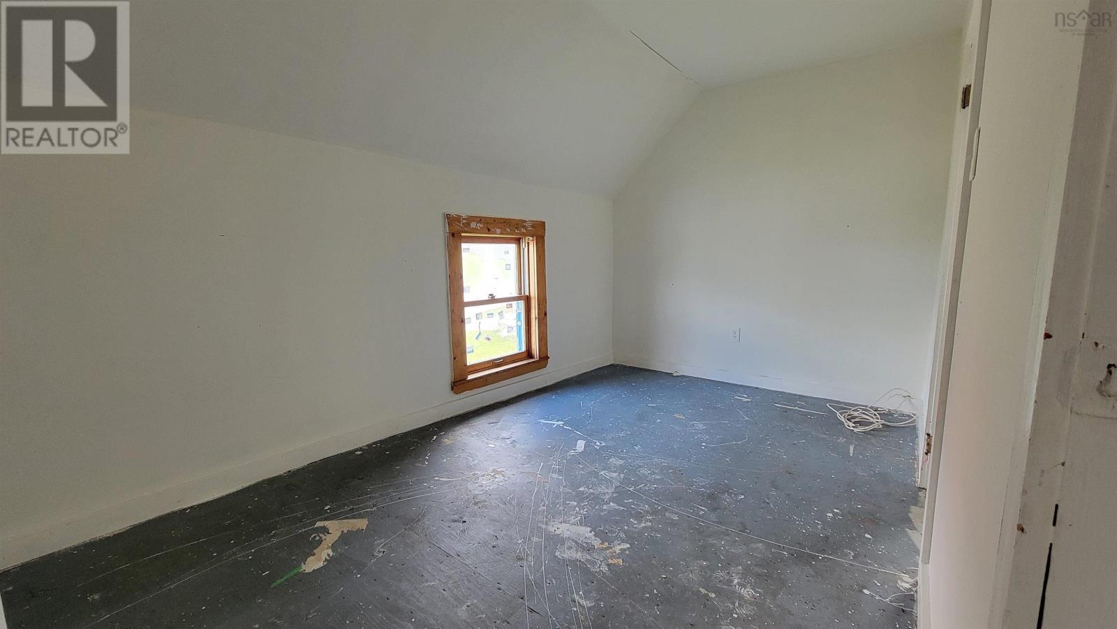 Property 13 of 14 of 10 Porters Lane