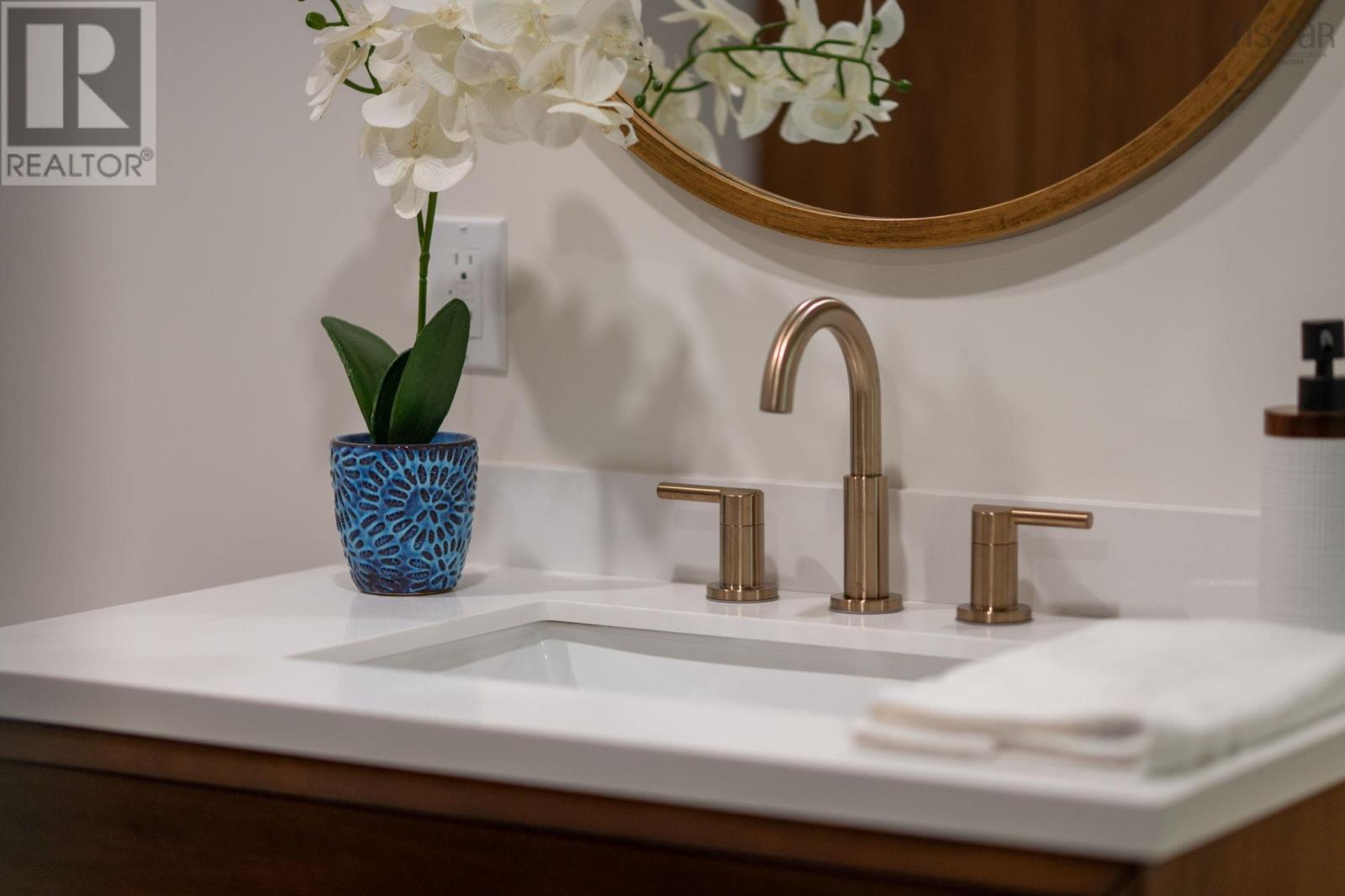 Property 31 of 49 of 604 1540 Summer Street