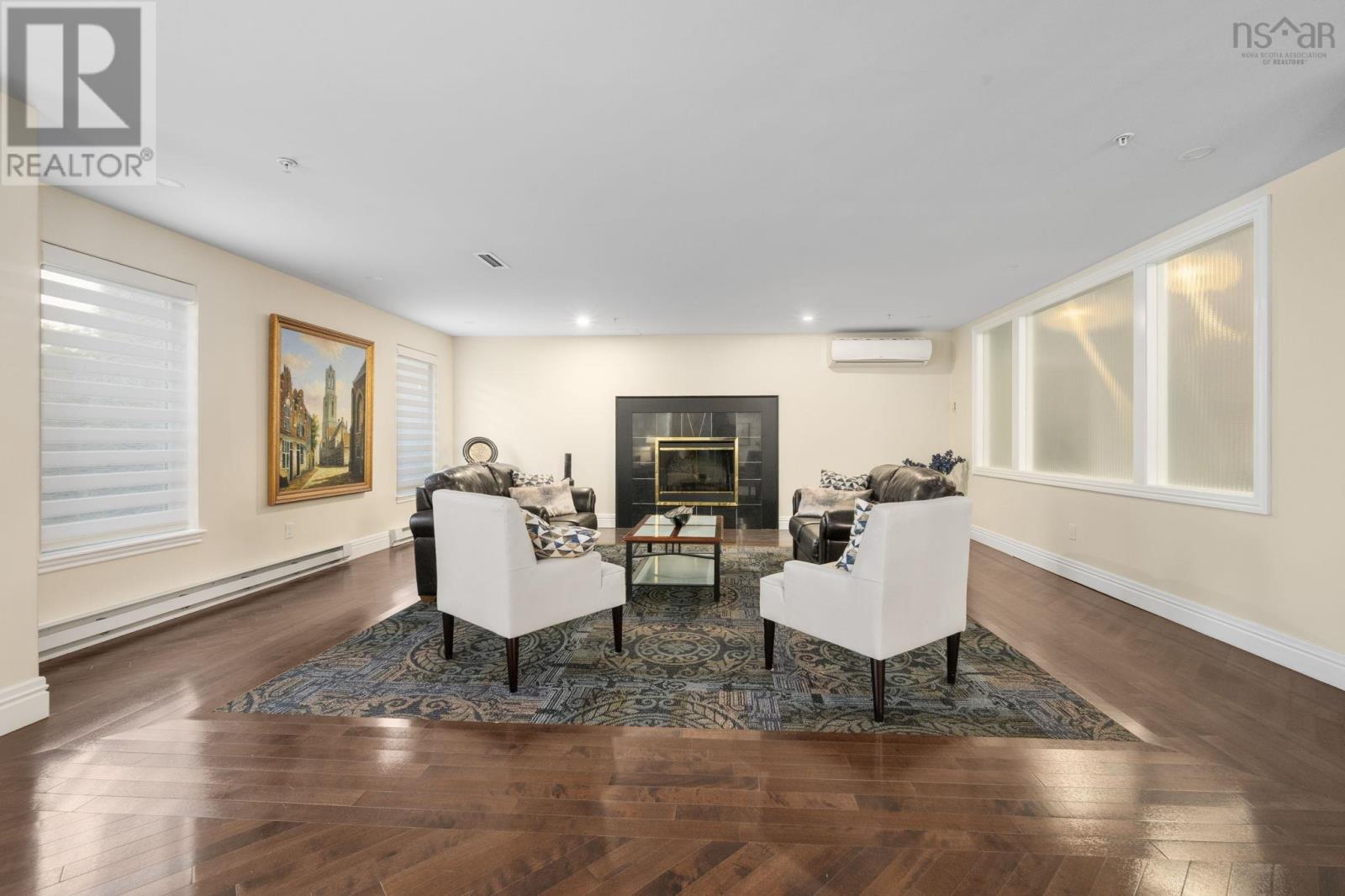 Property 38 of 49 of 604 1540 Summer Street