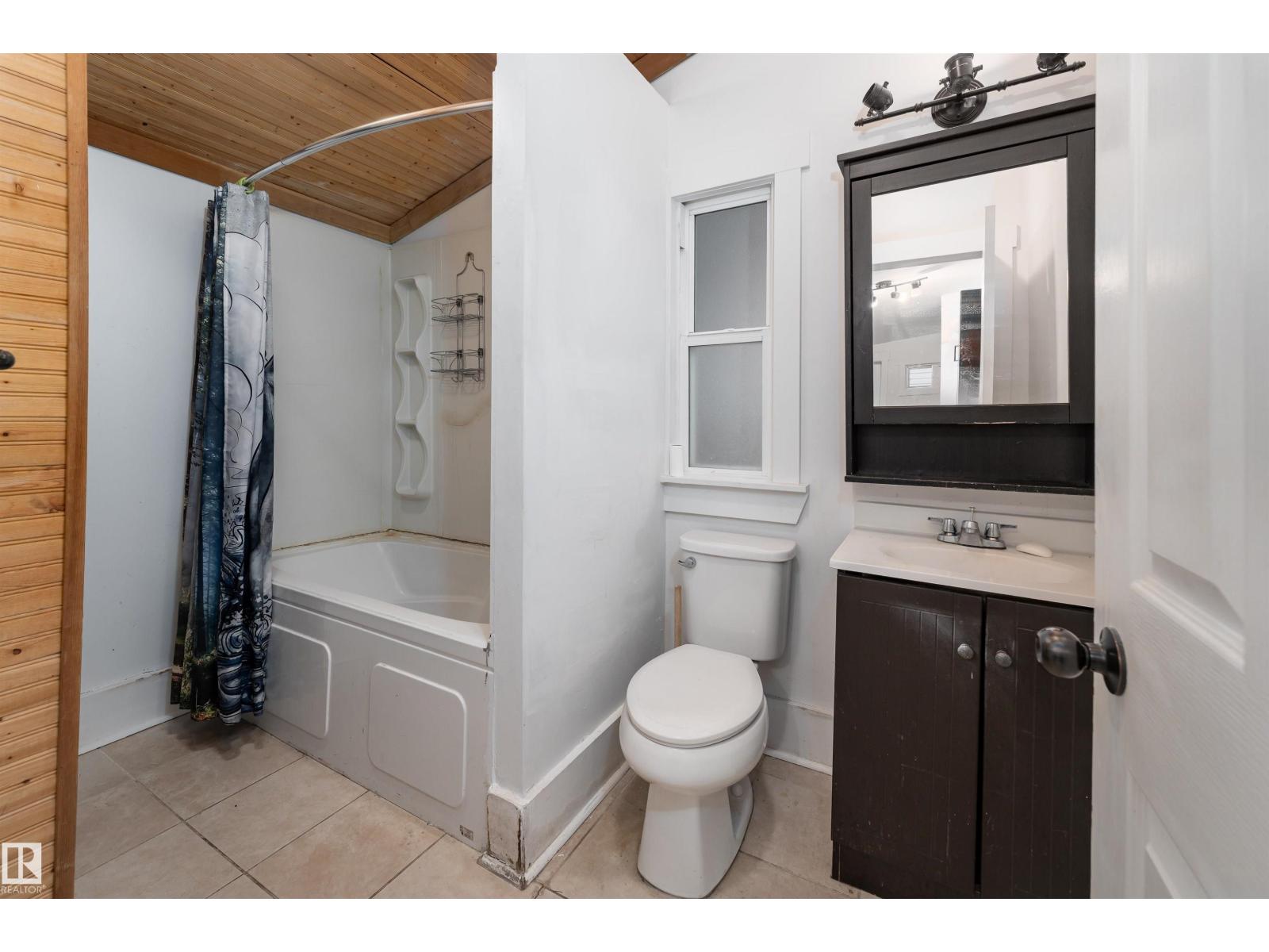 12018 95 ST NW, Edmonton