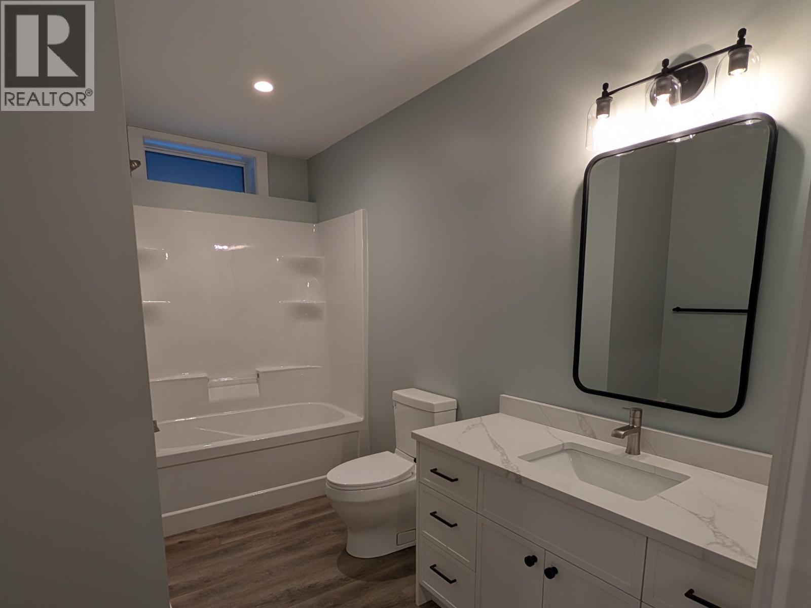 1498 CHESTNUT Street, Telkwa