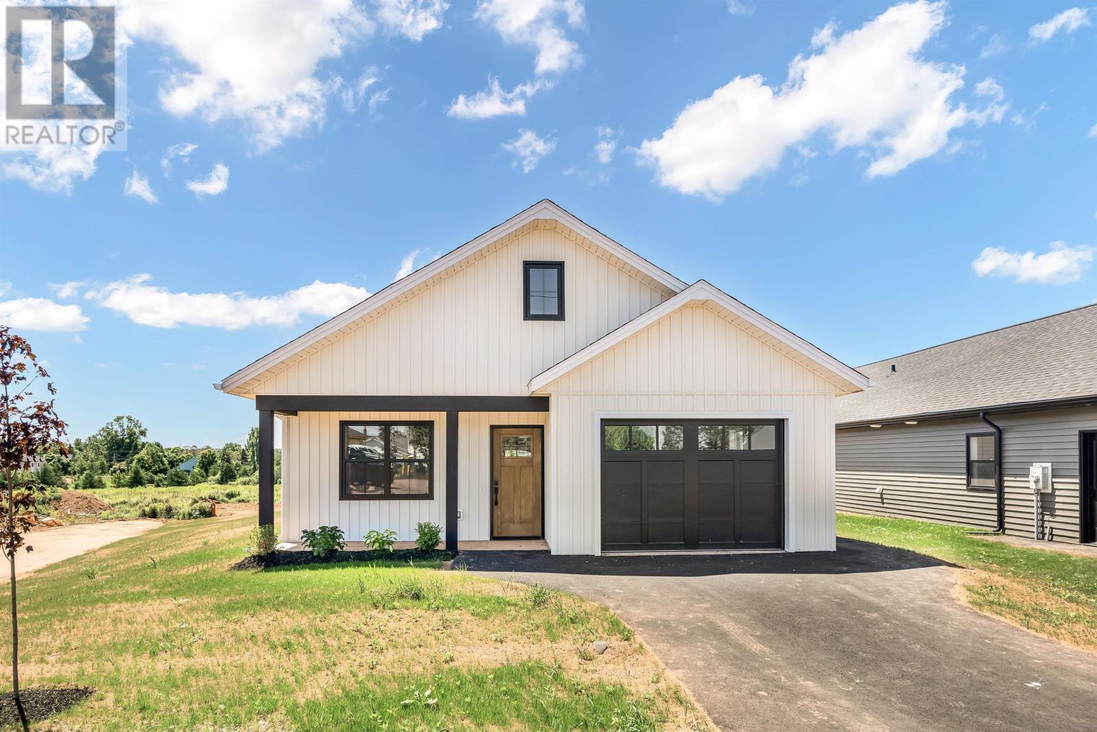 36 Reddin Heights - Photo 2 of 32, Stratford, Prince Edward Island