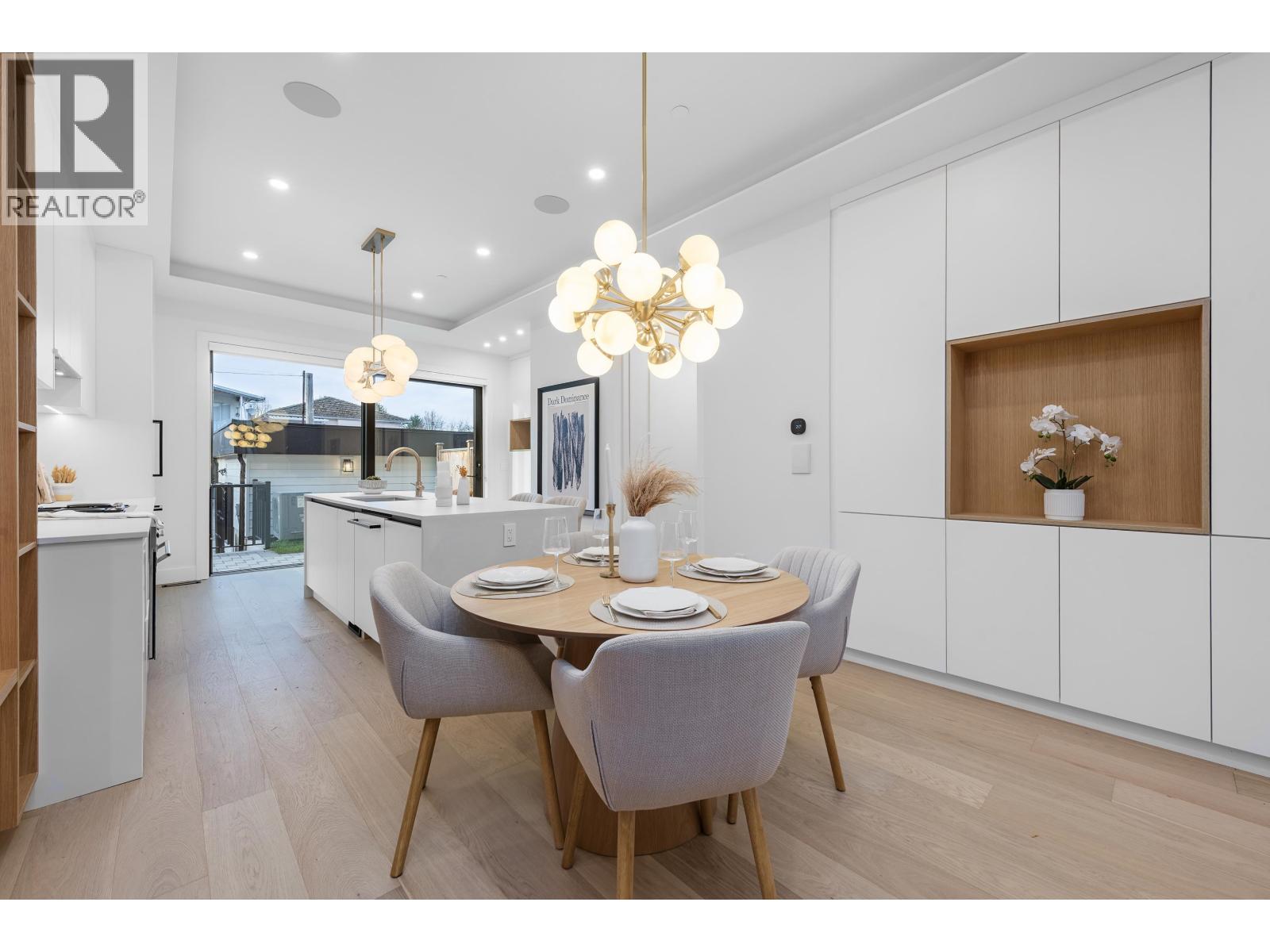 1 4889 MOSS STREET, Vancouver