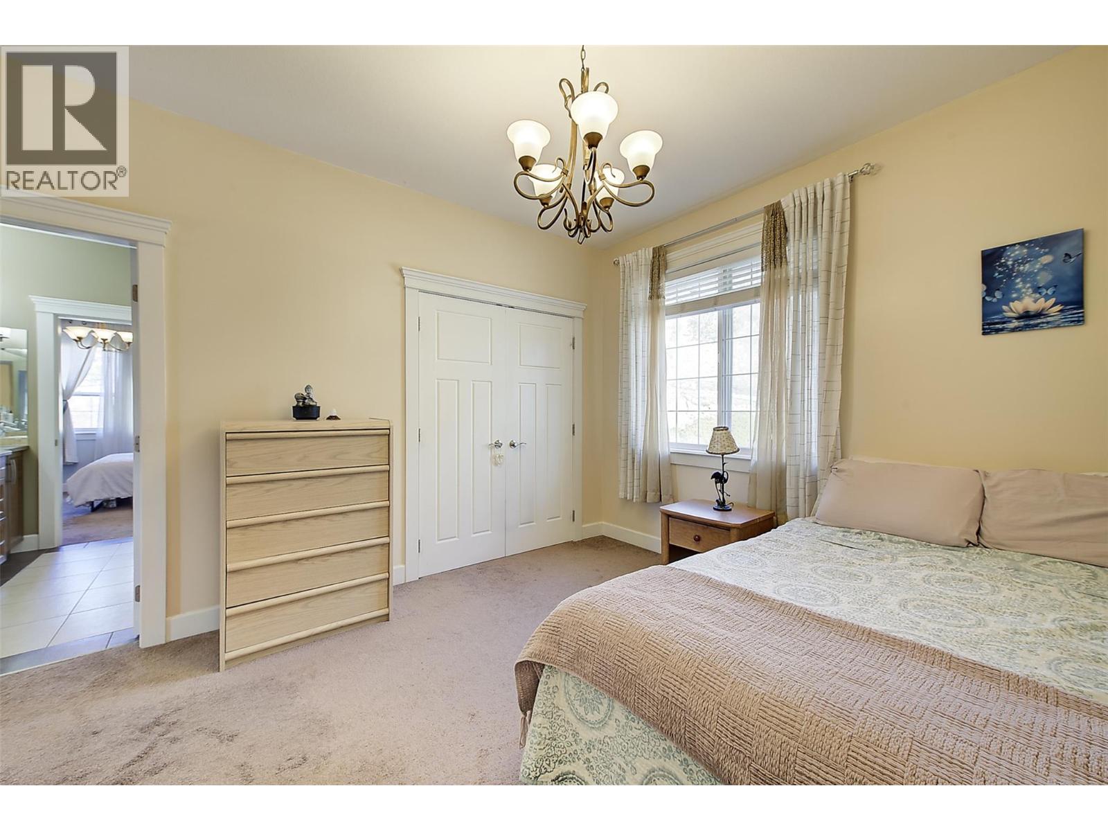  1251 Wilmot Avenue, Kelowna