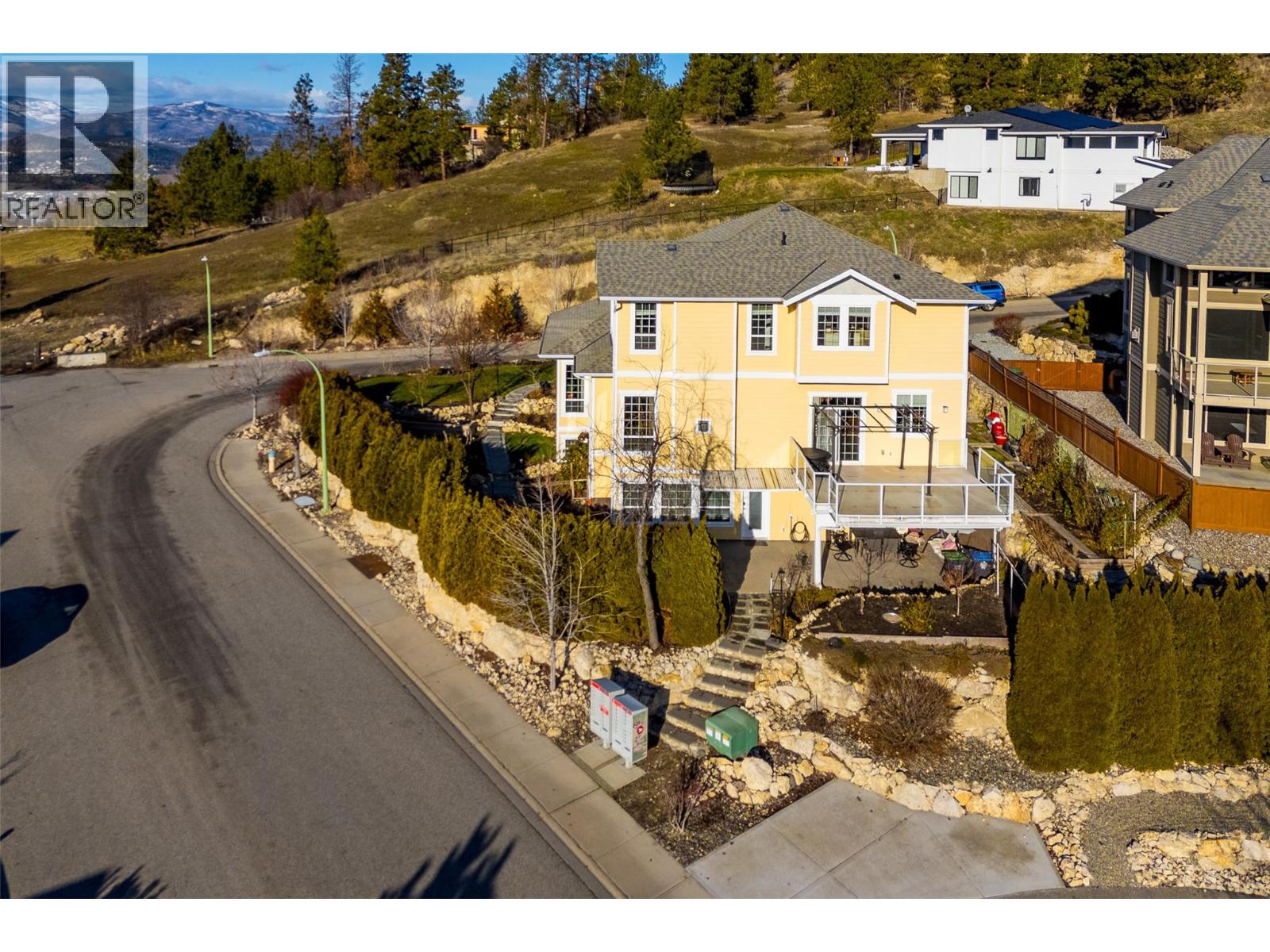  1251 Wilmot Avenue, Kelowna