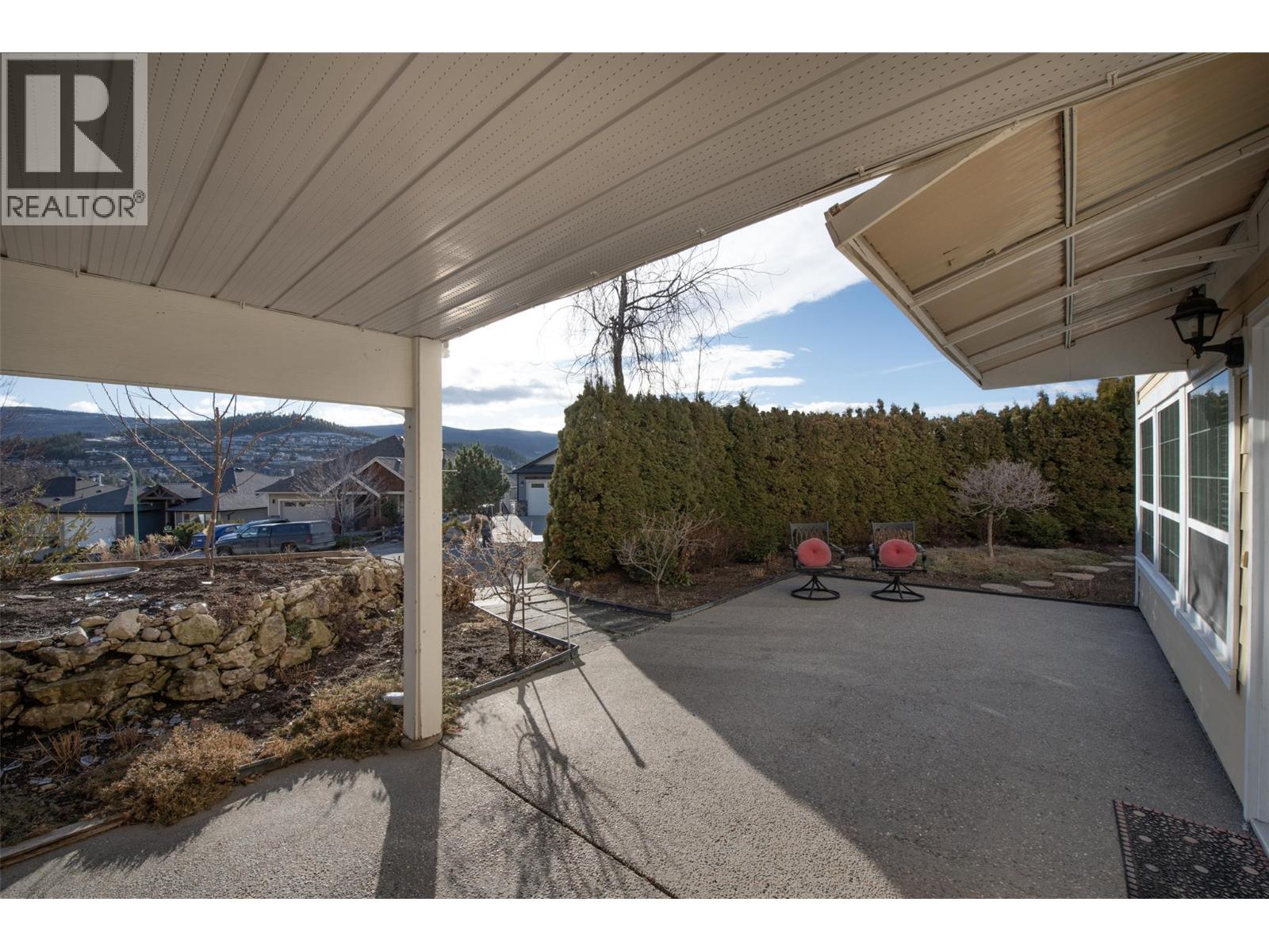  1251 Wilmot Avenue, Kelowna