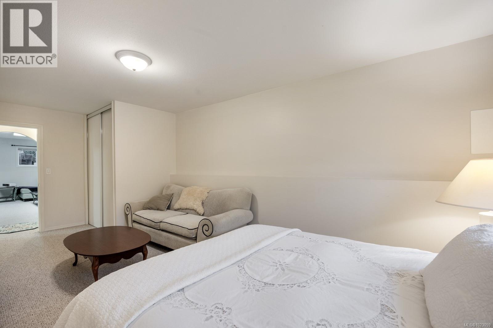 101 2727 1st St, Courtenay