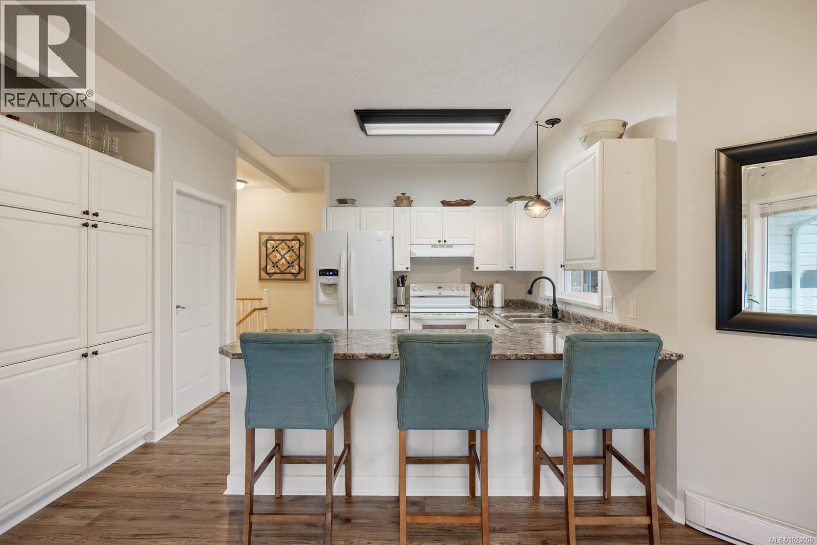 101 2727 1st St, Courtenay