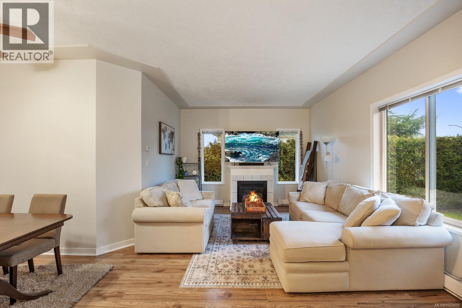 101 2727 1st St, Courtenay