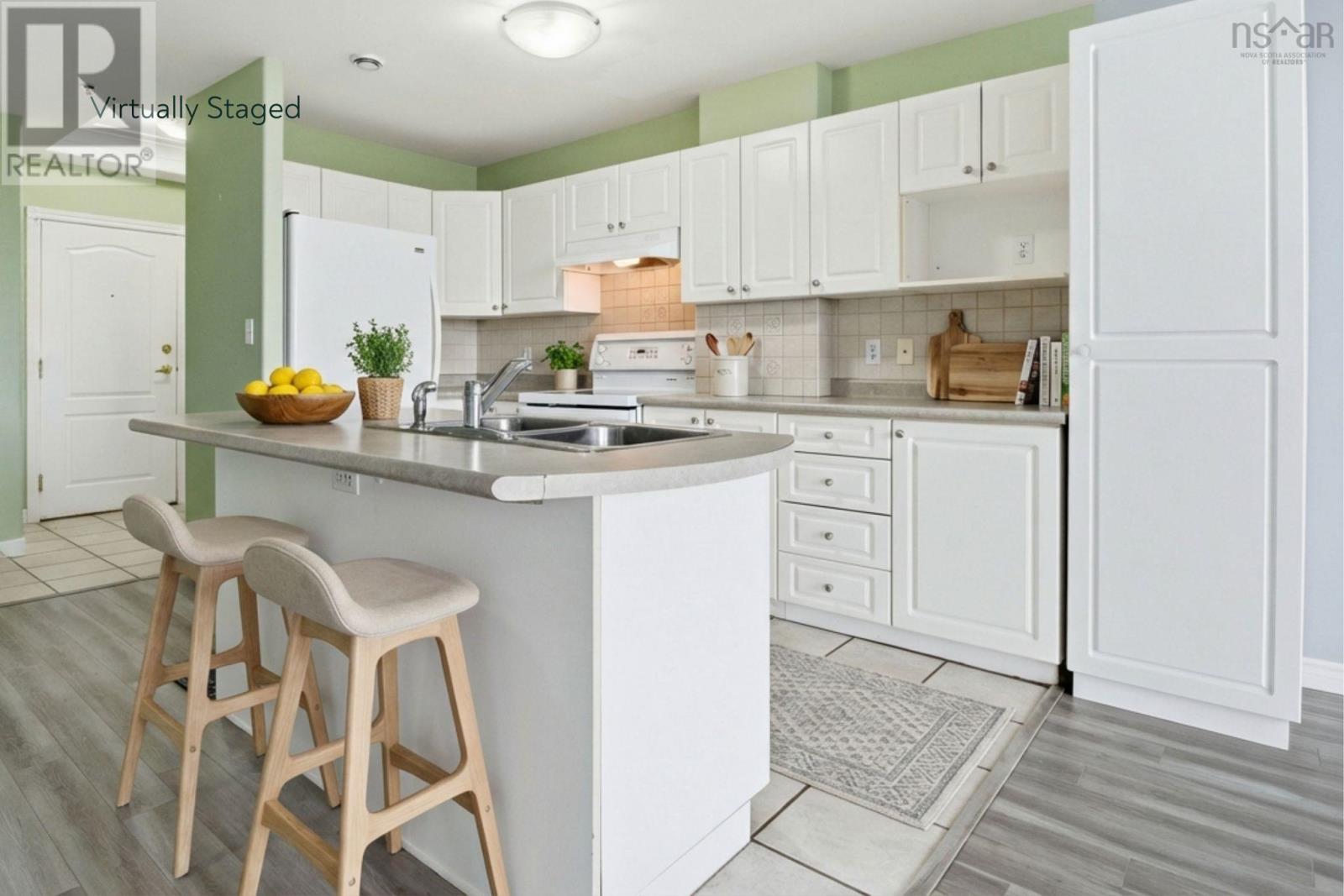 Property 11 of 32 of 307 10 Regency Park Drive