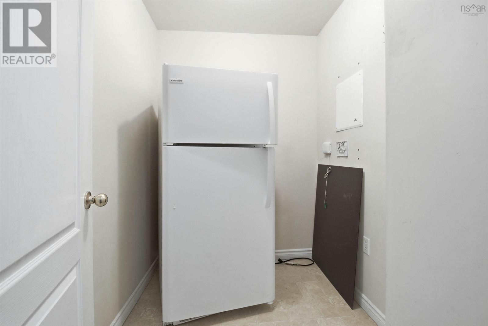 Property 27 of 32 of 307 10 Regency Park Drive