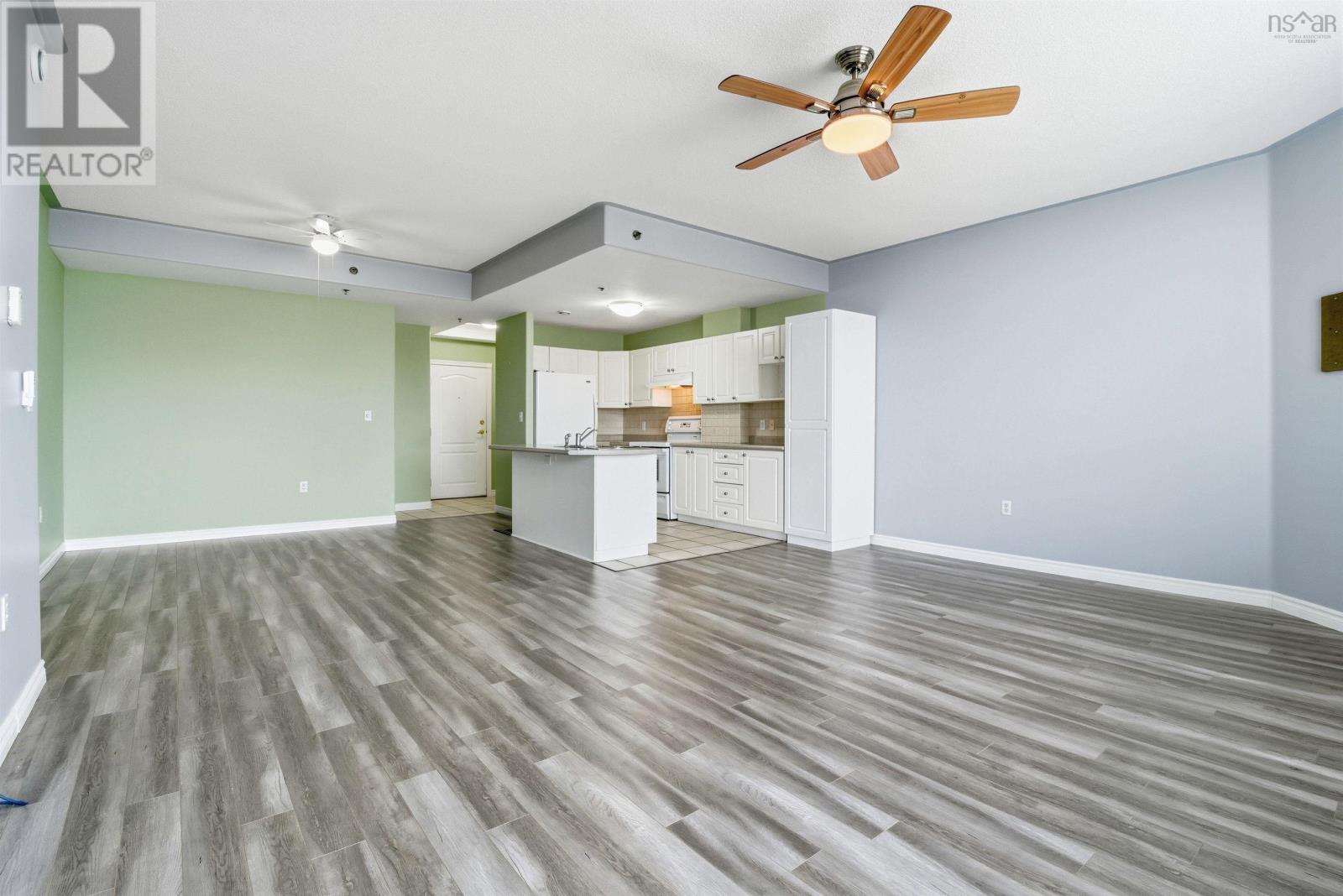 Property 9 of 32 of 307 10 Regency Park Drive