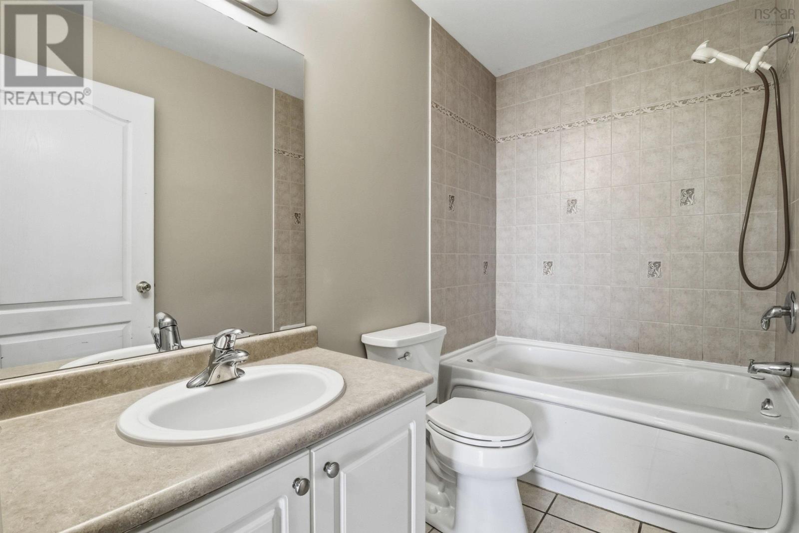 Property 26 of 32 of 307 10 Regency Park Drive