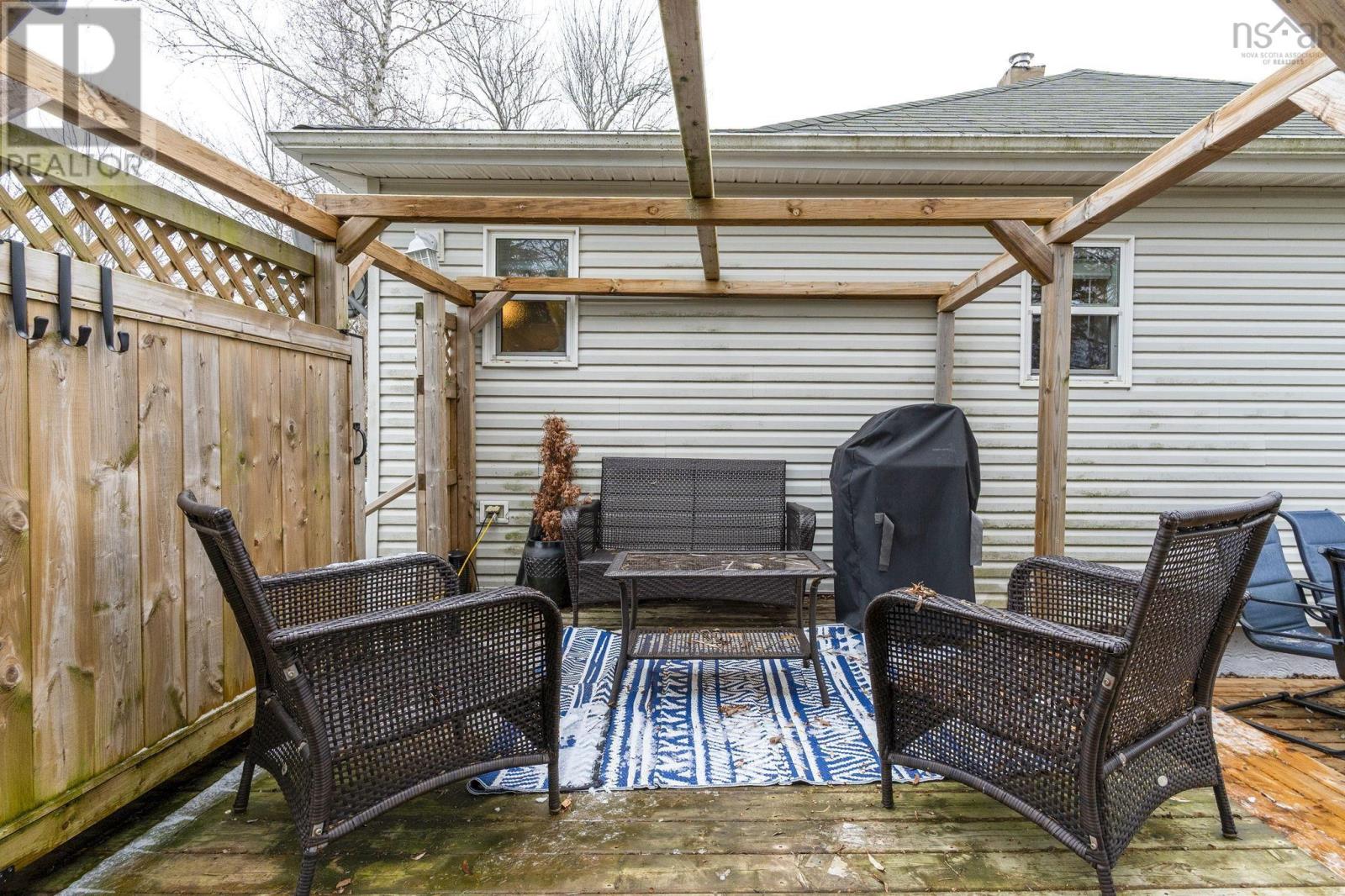 Property 15 of 16 of 1034 Highway 277