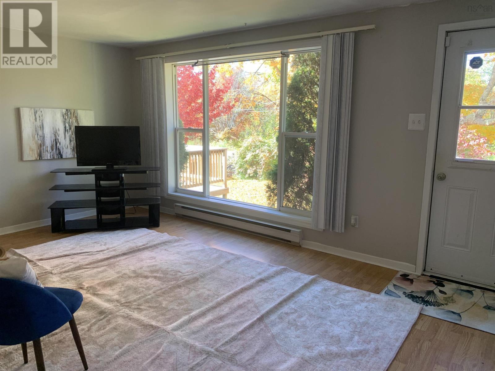 Property 24 of 42 of 3 Alexander Crescent