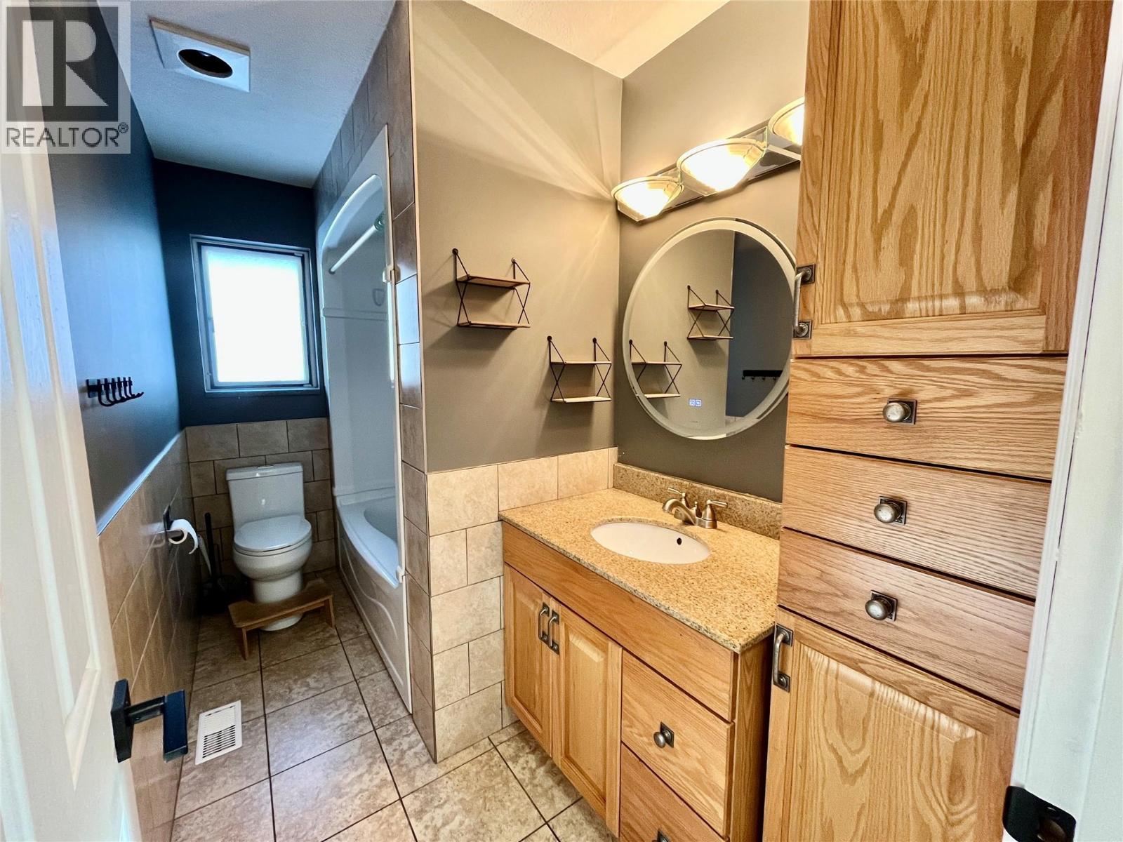 123 BERGERON Drive, Tumbler Ridge