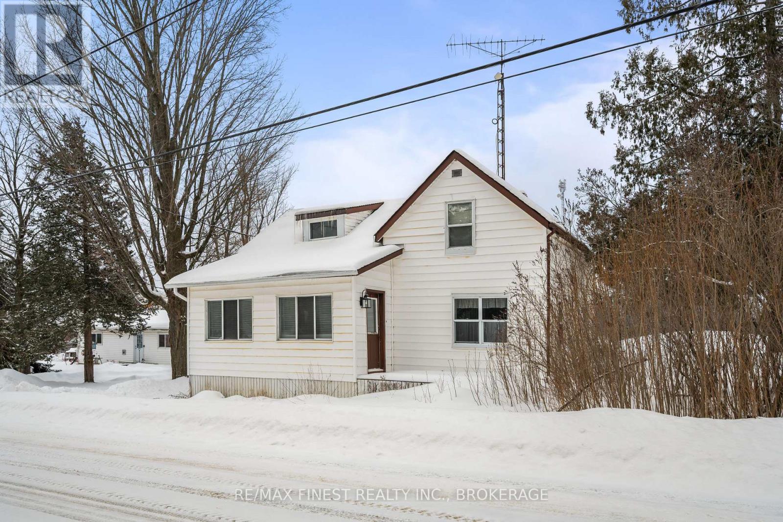5593 PERTH ROAD CRESCENT - Photo 3 of 35, Frontenac (Frontenac South), Ontario