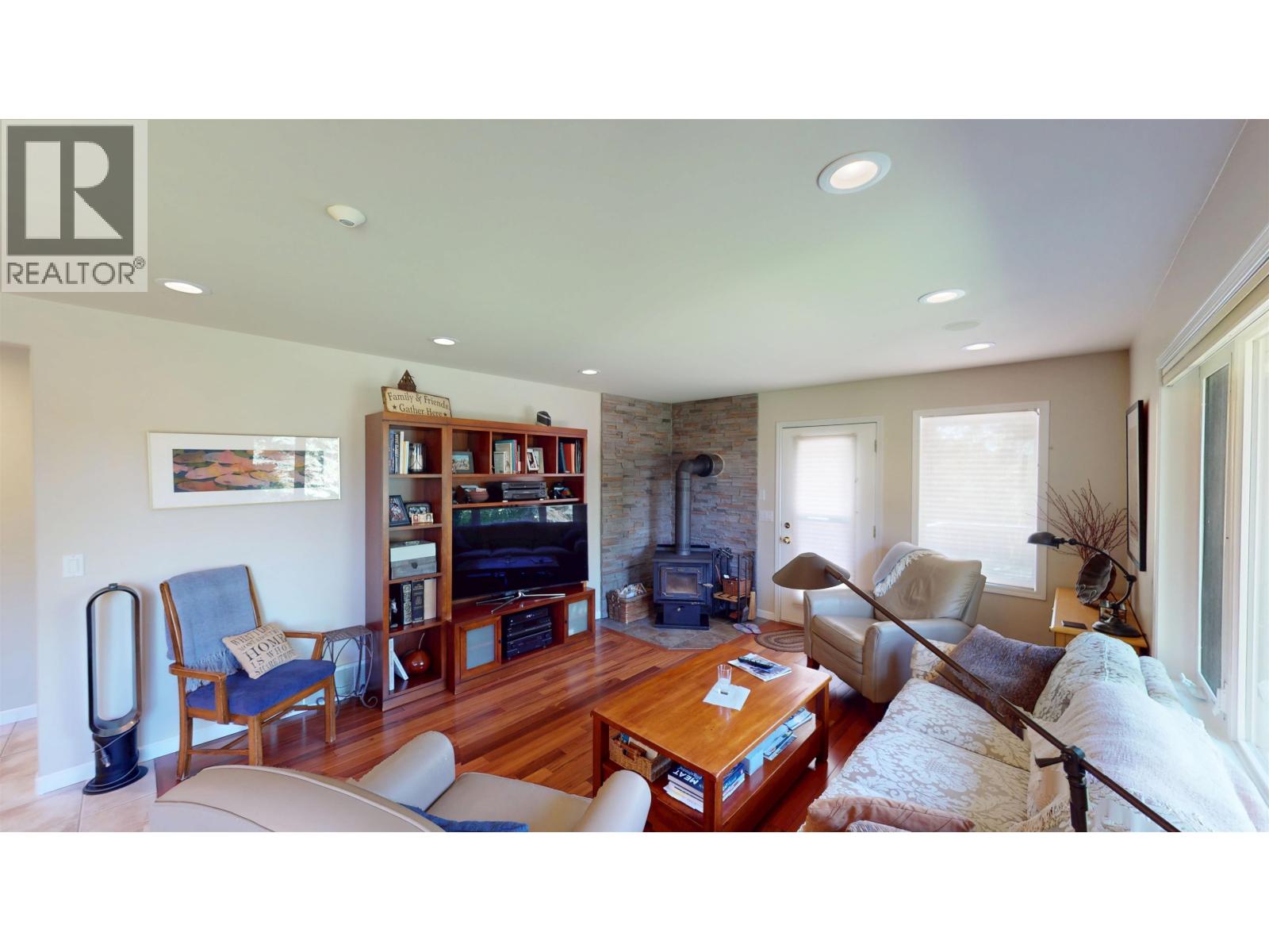 11412 109 STREET - 23