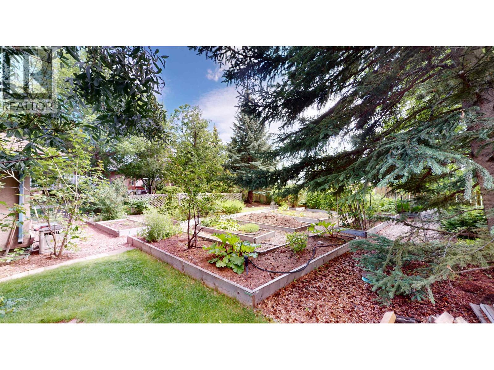 11412 109 STREET - 8