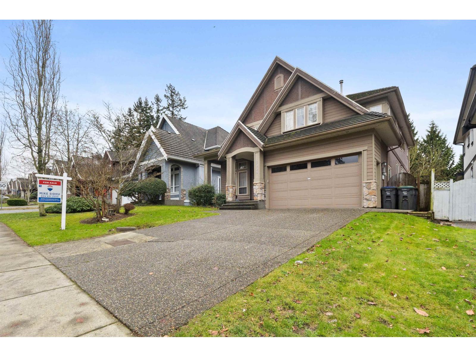 12038 59 AVENUE - Photo 2 of 40, Surrey, British Columbia