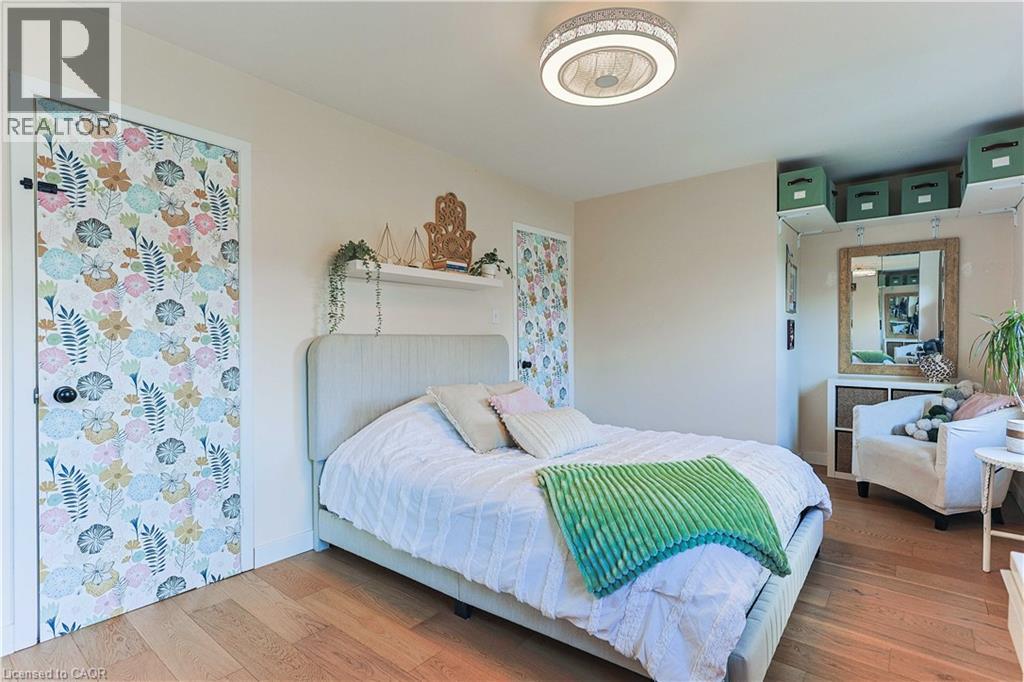 #54 5475 LAKESHORE ROAD - 21