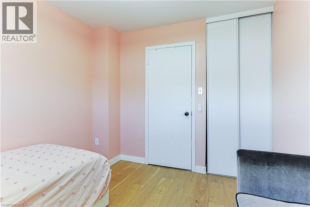 #54 5475 LAKESHORE ROAD - 24