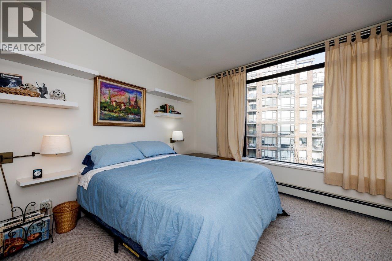 902 175 W 1ST STREET, North Vancouver