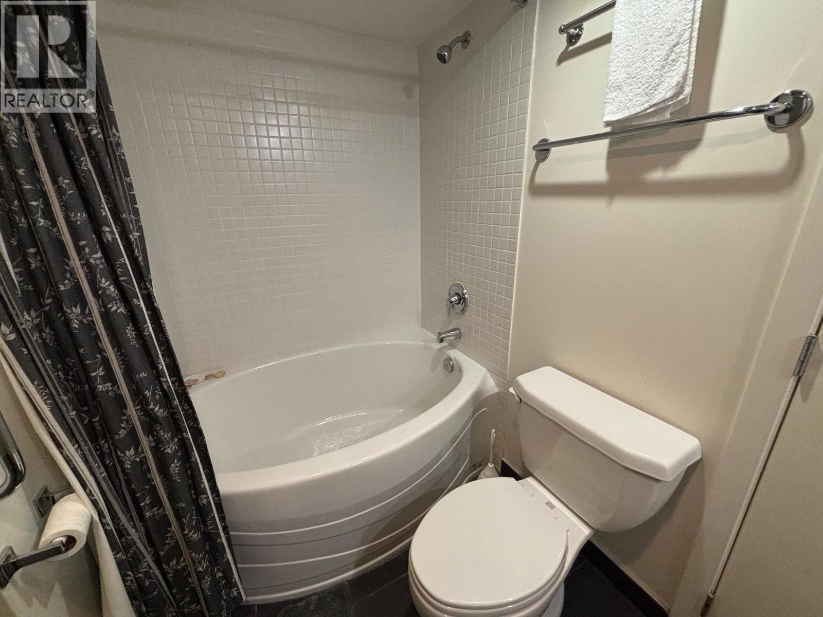 902 175 W 1ST STREET, North Vancouver