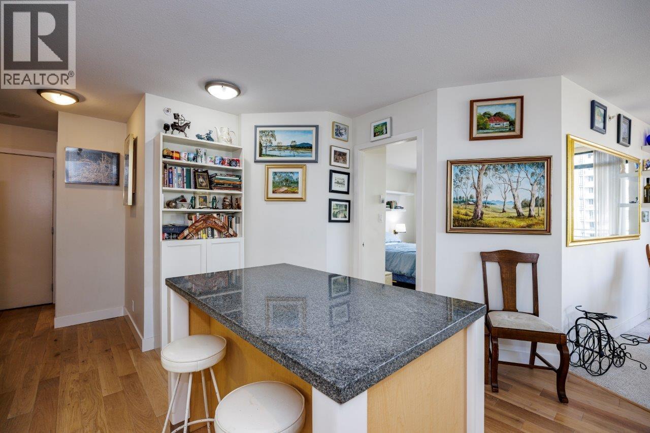 902 175 W 1ST STREET, North Vancouver