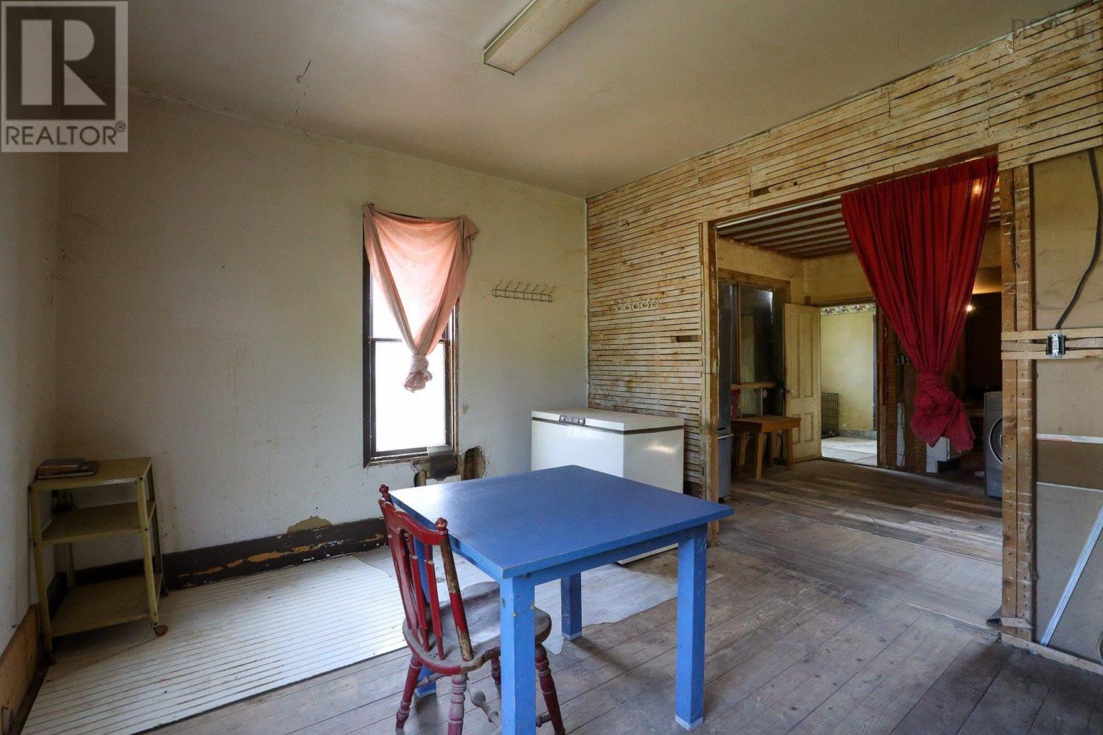 Property 20 of 49 of 824 Beech Hill Road