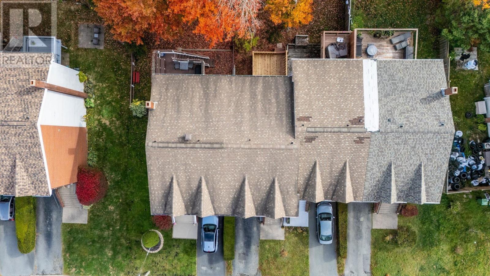 Property 41 of 51 of 89 Lincoln Cross