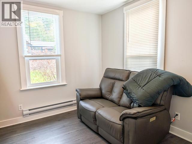 6577 KING AVE, Powell River