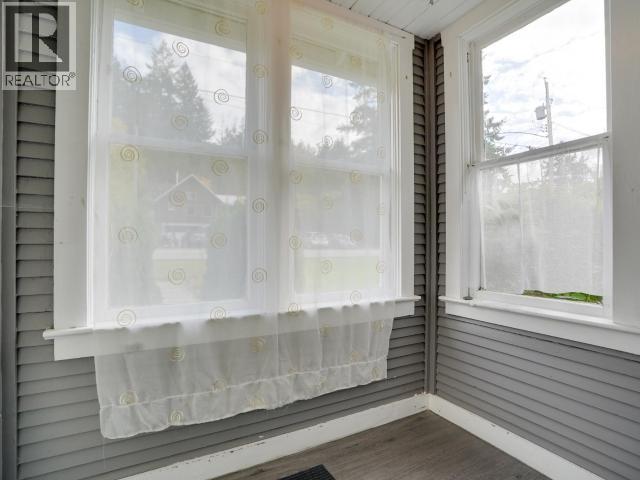 6577 KING AVE, Powell River