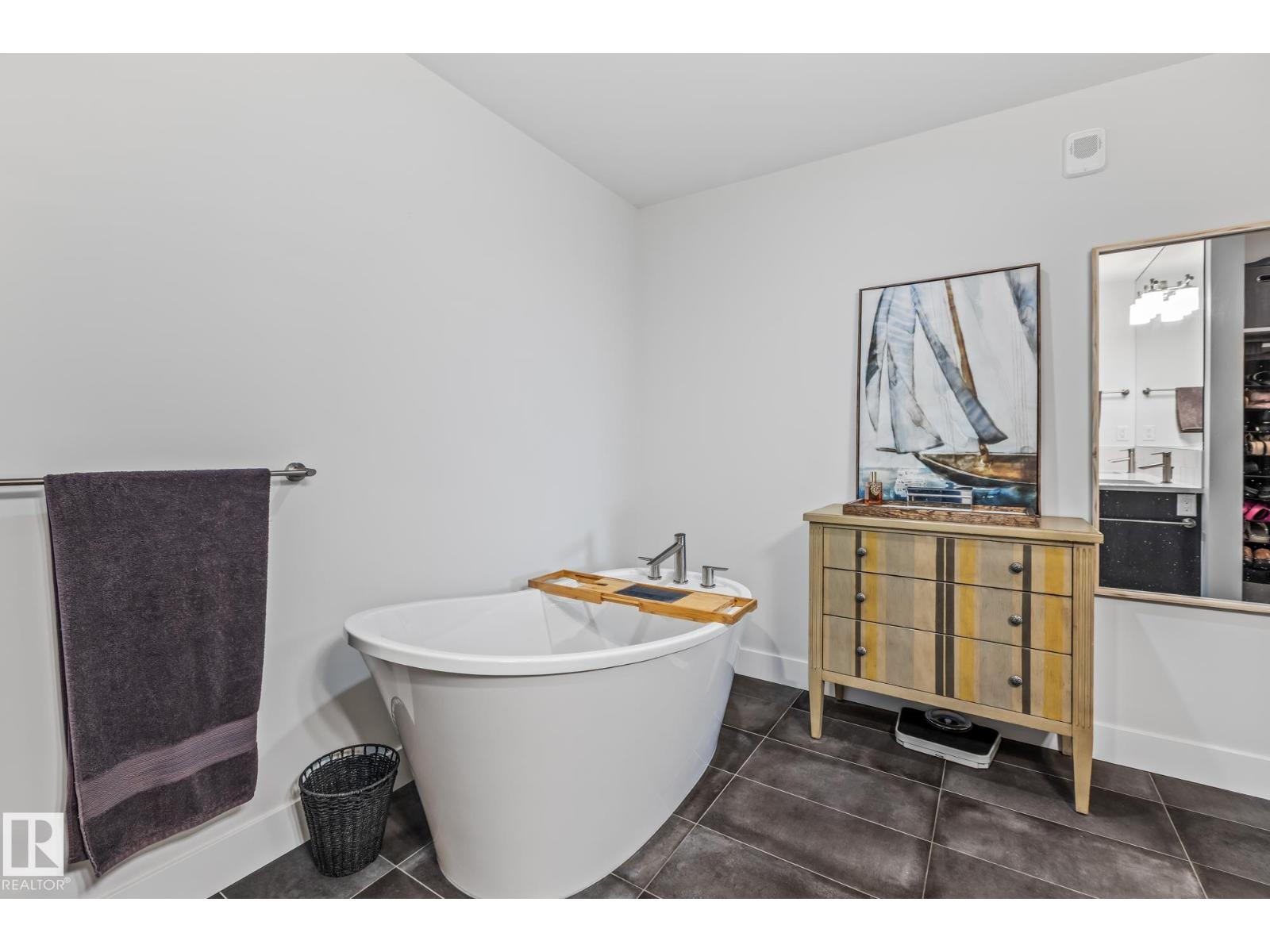 #539 200 BELLEROSE DR, St. Albert