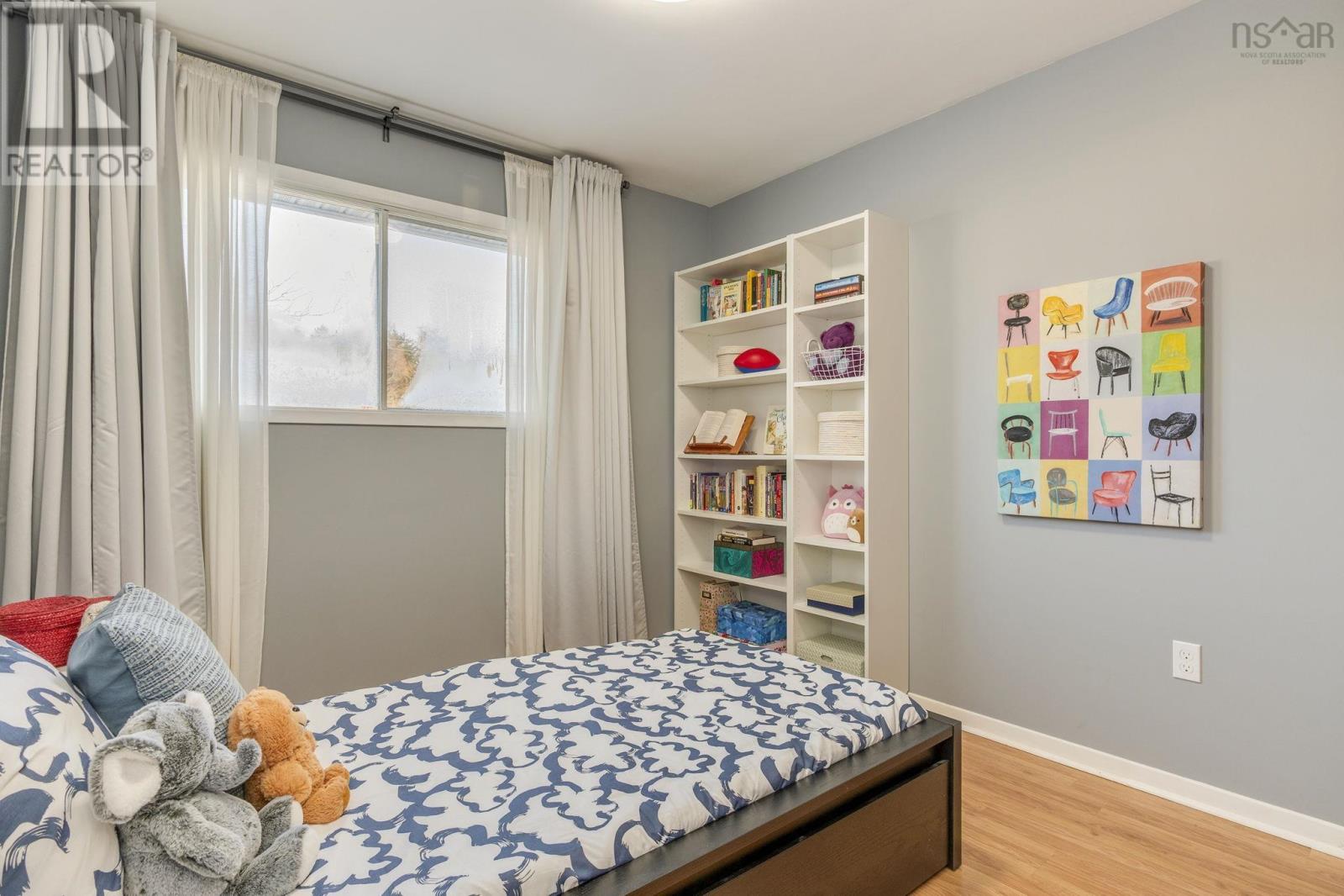 Property 18 of 36 of 74 Circassion Drive