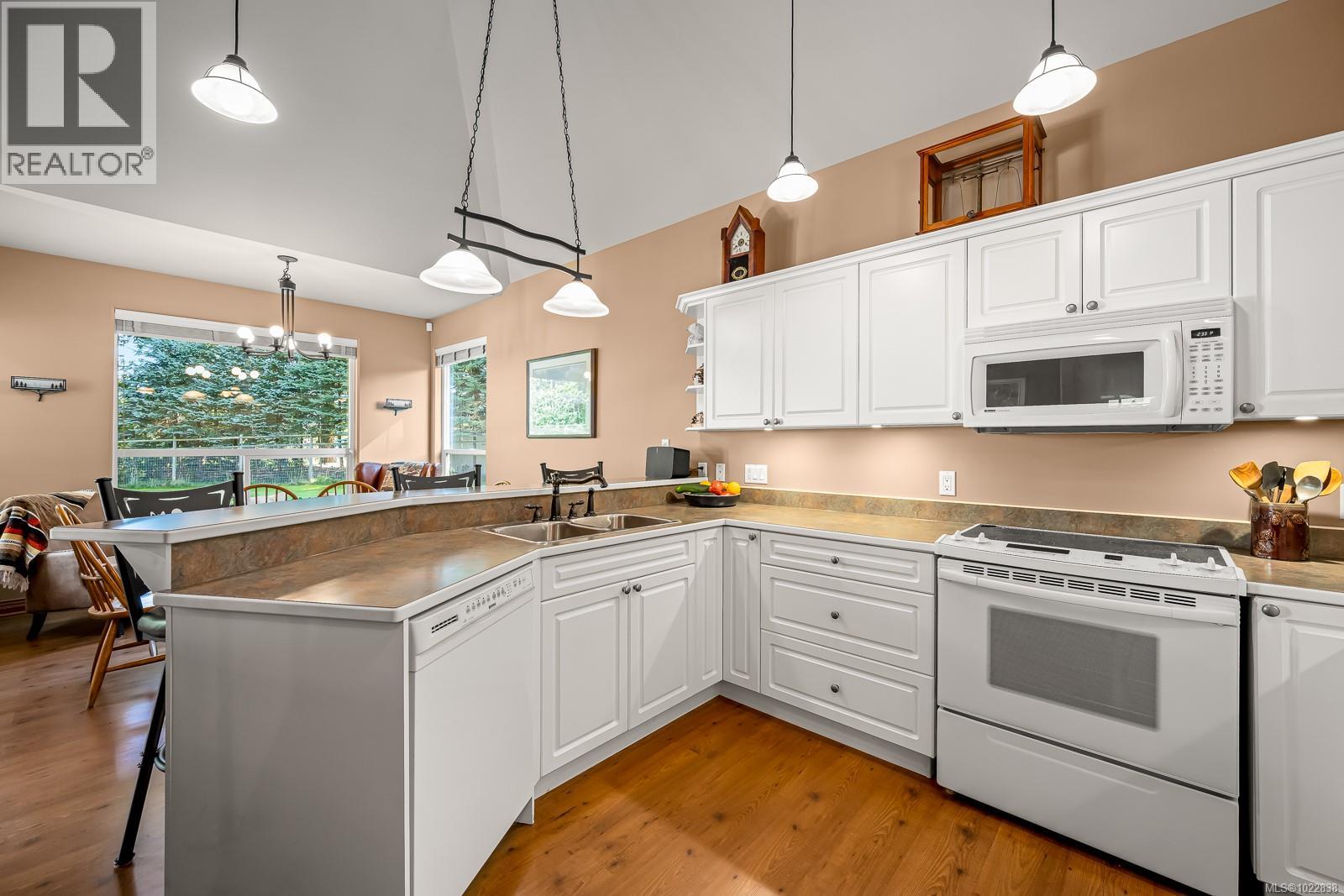 2435 Charleville Rd, Campbell River