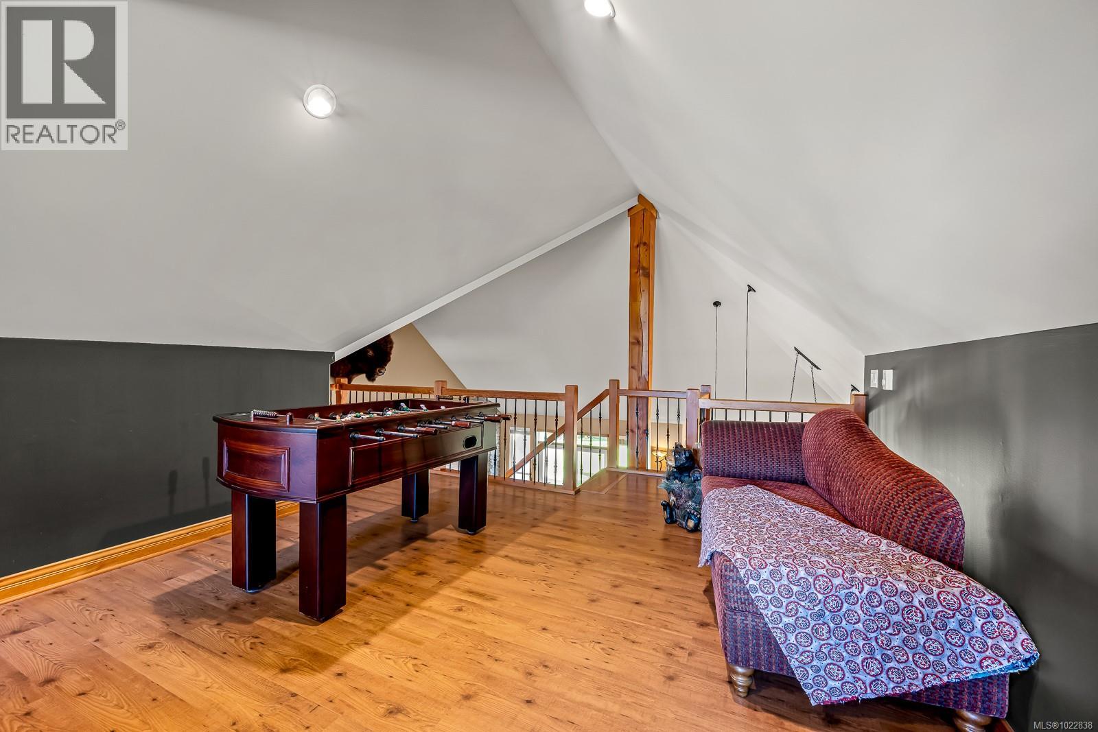 2435 Charleville Rd, Campbell River