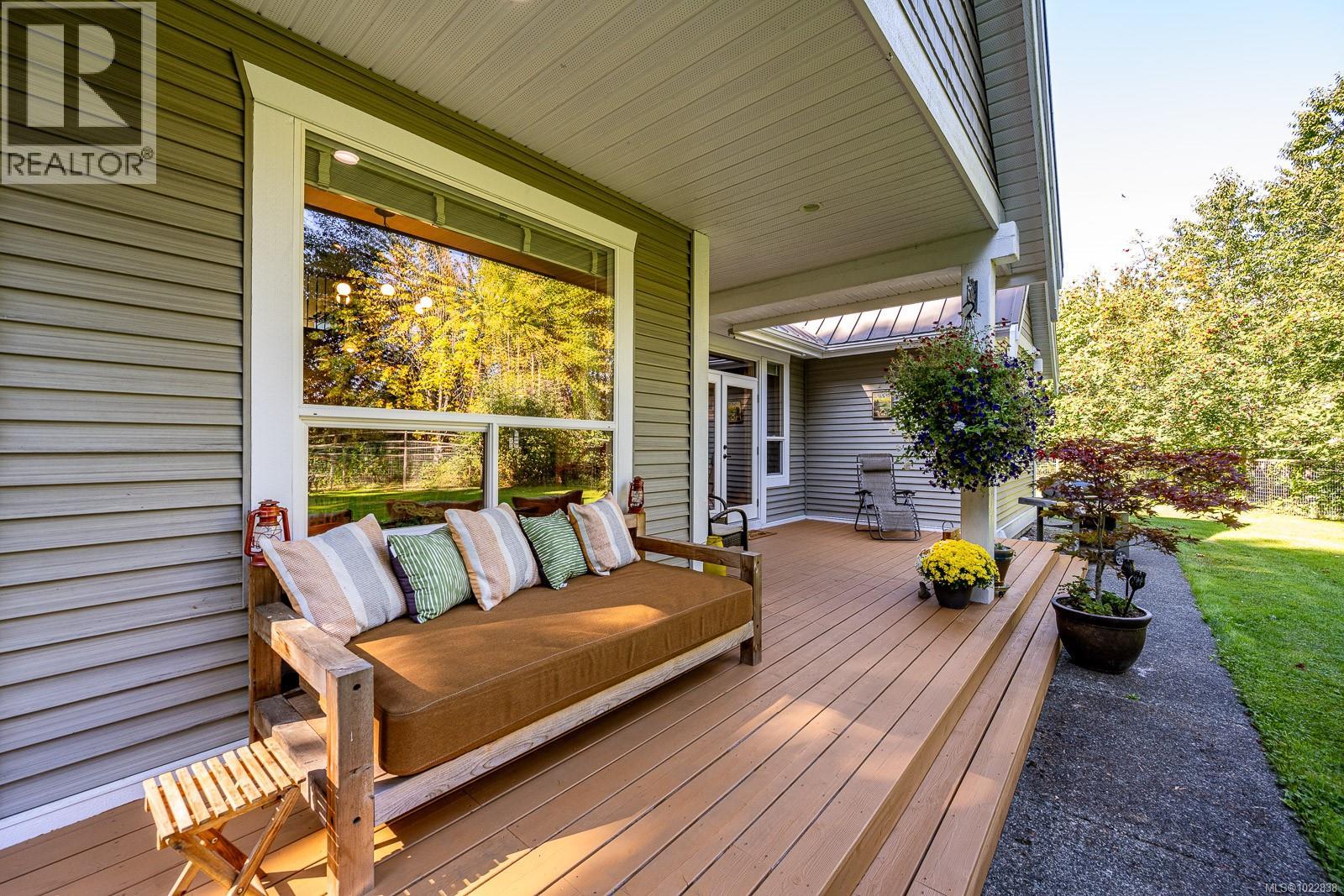 2435 Charleville Rd, Campbell River