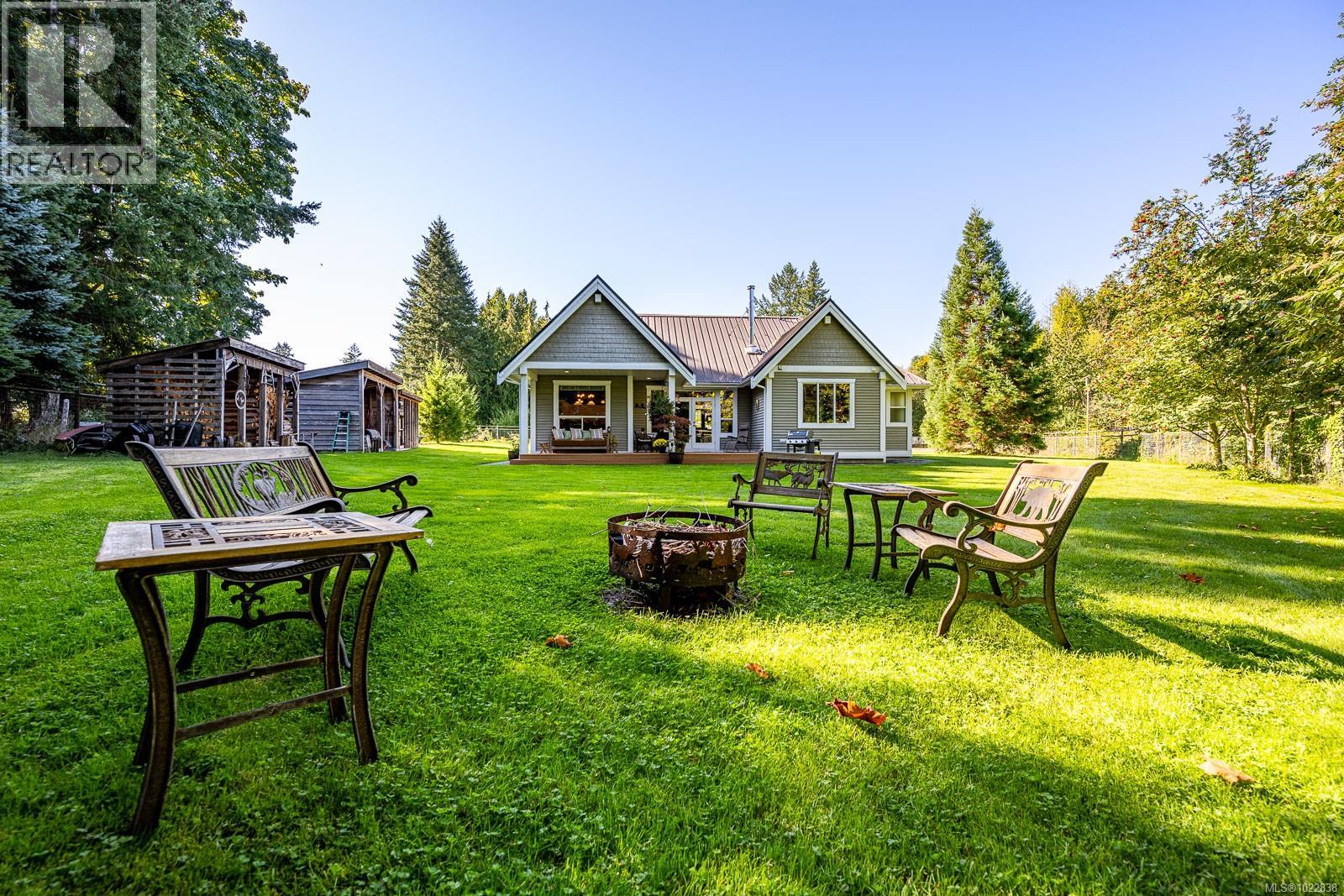 2435 Charleville Rd, Campbell River