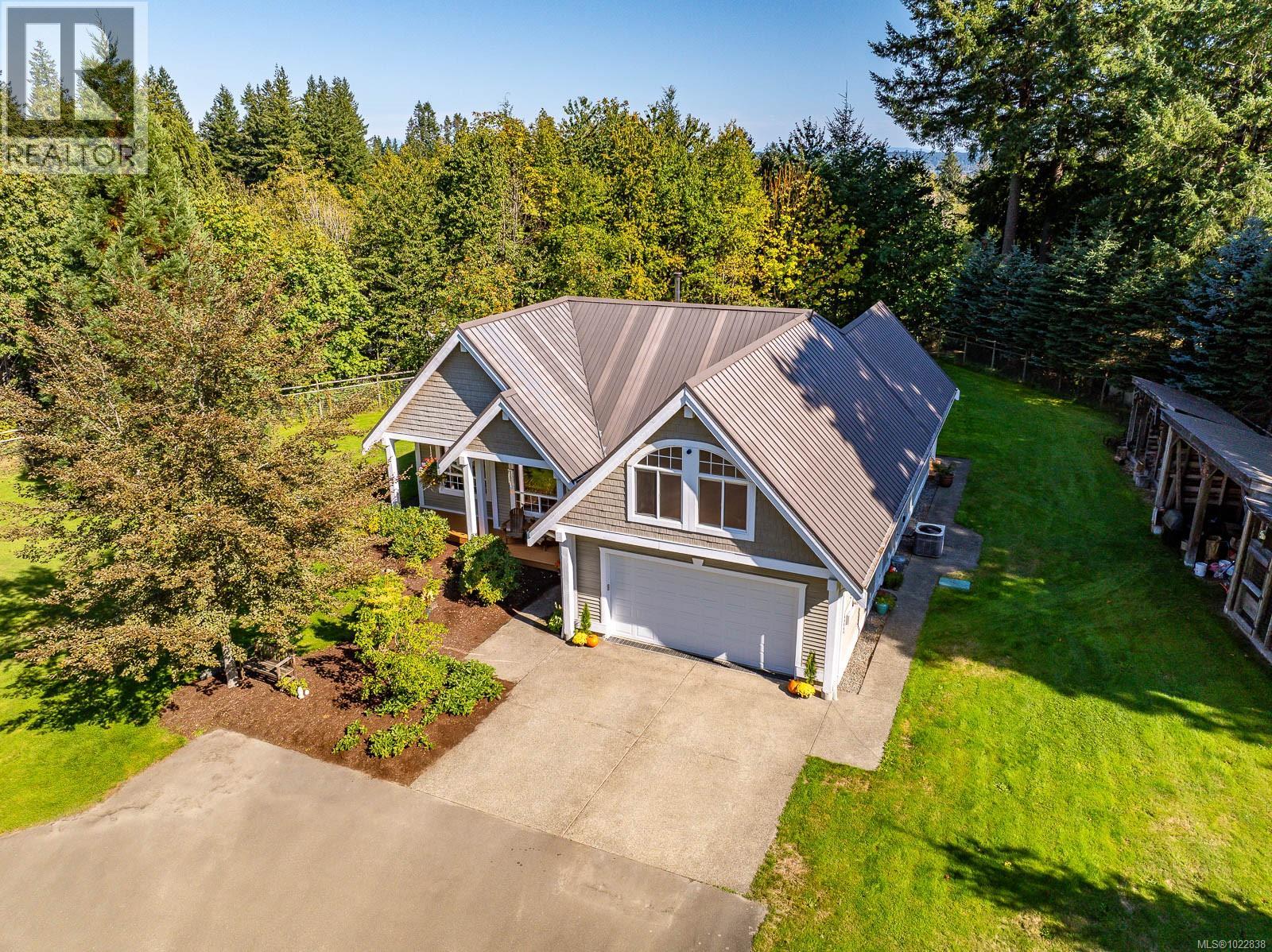 2435 Charleville Rd, Campbell River