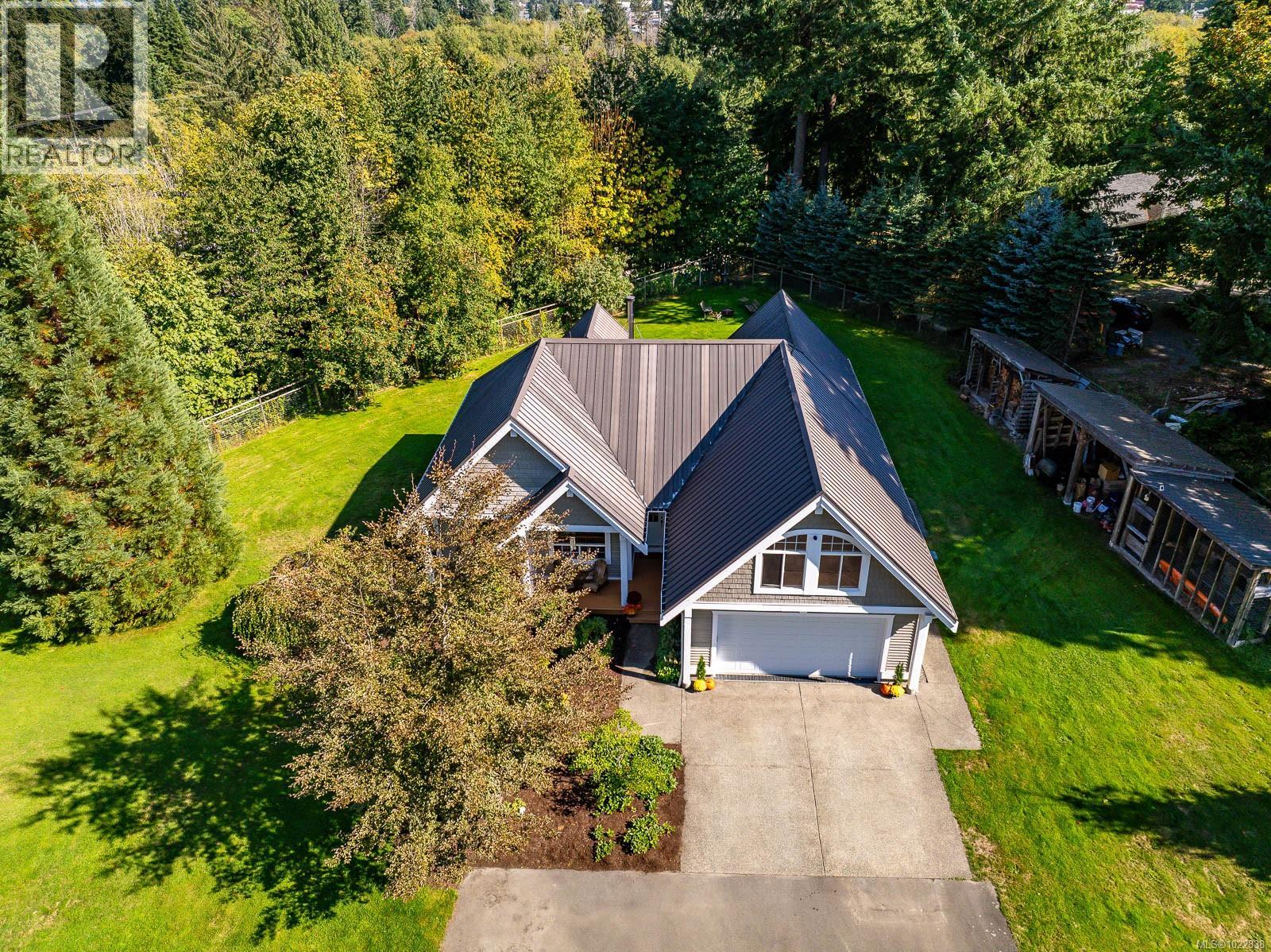 2435 Charleville Rd, Campbell River
