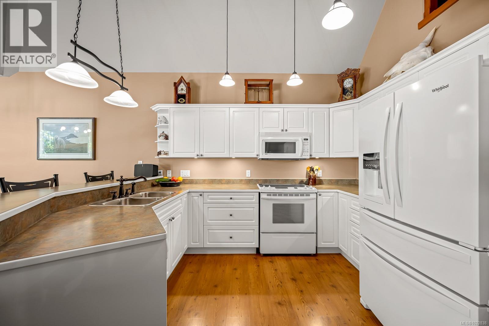 2435 Charleville Rd, Campbell River