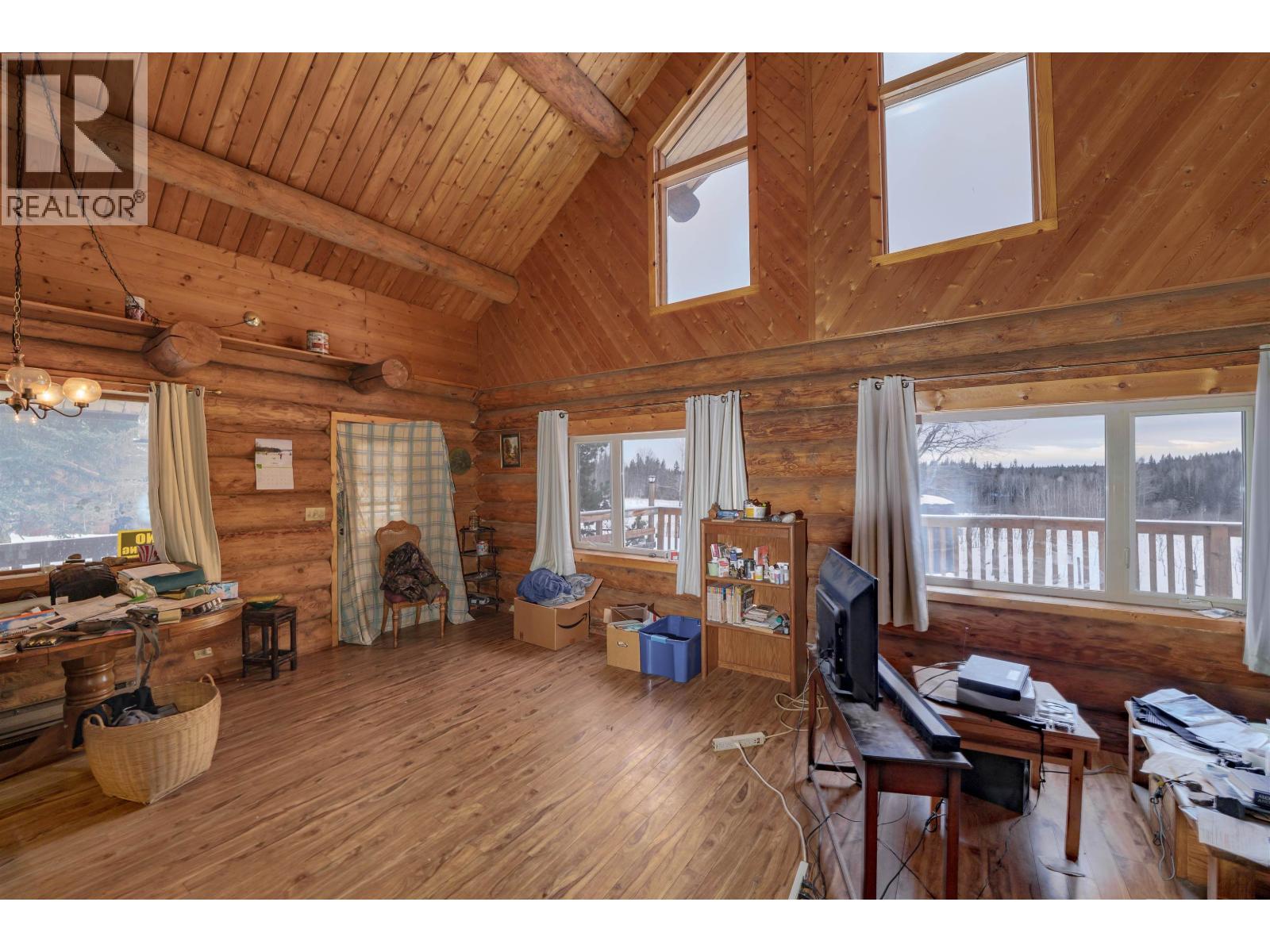 3074 SPOUT LAKE ROAD, Lac La Hache