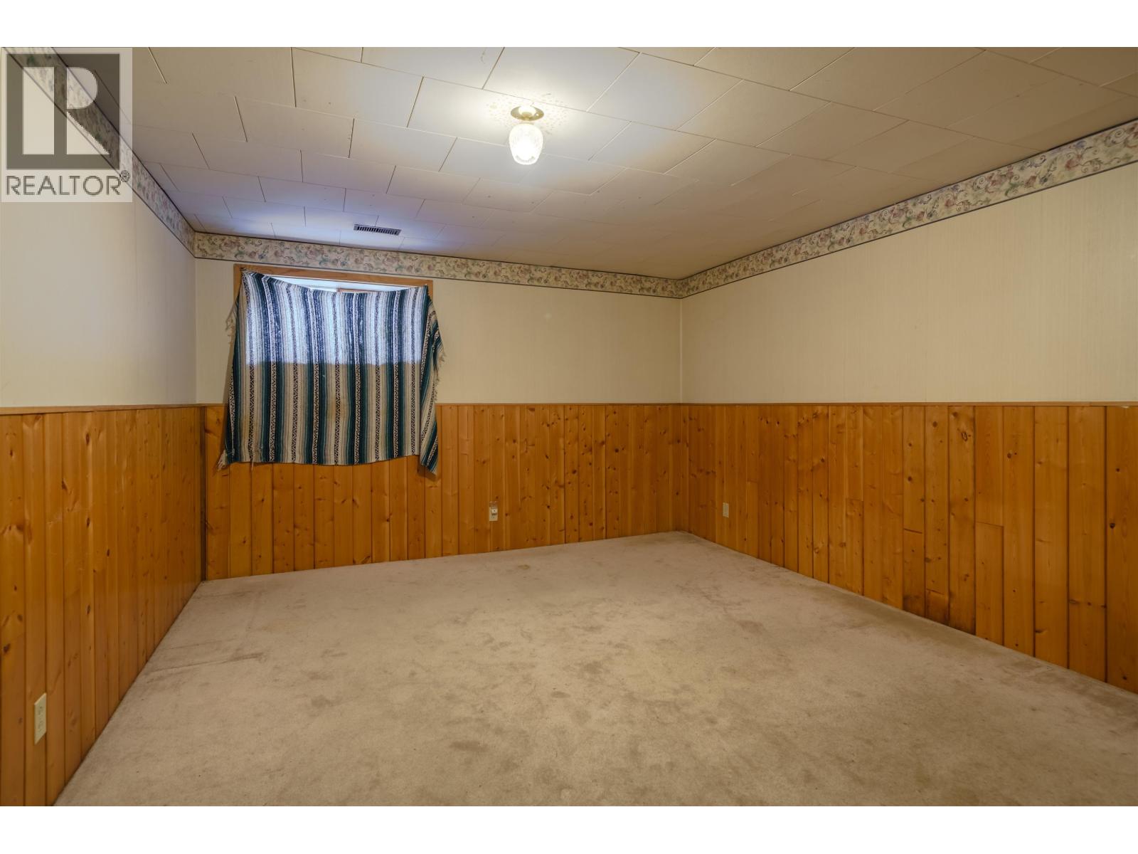 3074 SPOUT LAKE ROAD, Lac La Hache